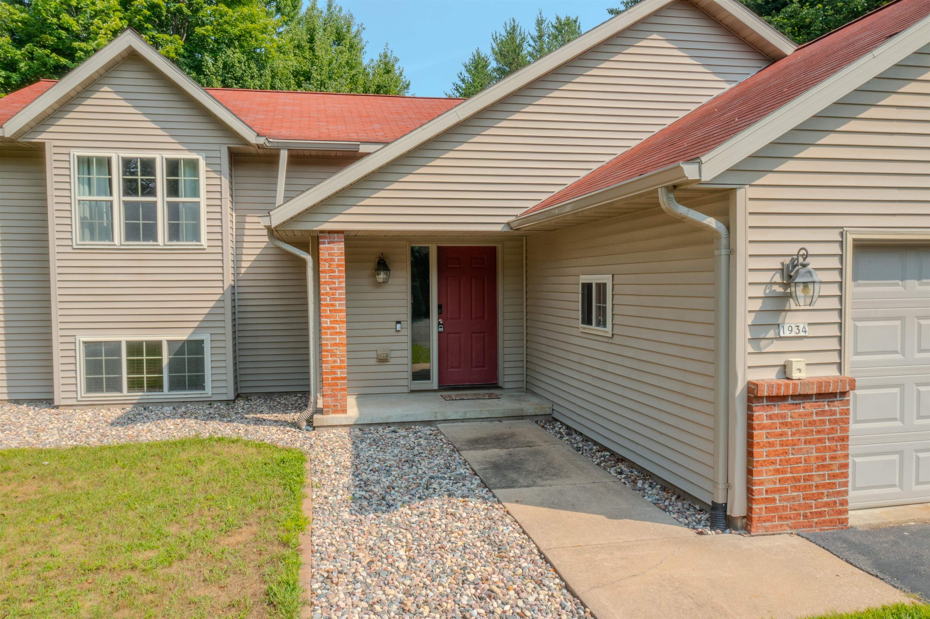 1934 FORSYTH ROAD, Kronenwetter, Wisconsin 54455, 3 Bedrooms Bedrooms, ,2 BathroomsBathrooms,Residential,For Sale,1934 FORSYTH ROAD,22603960