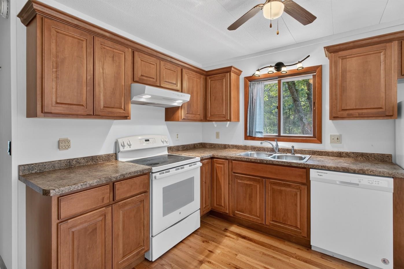 930 EAST COURT, Nekoosa, Wisconsin 54457, 2 Bedrooms Bedrooms, ,1 BathroomBathrooms,Residential,For Sale,930 EAST COURT,22603961