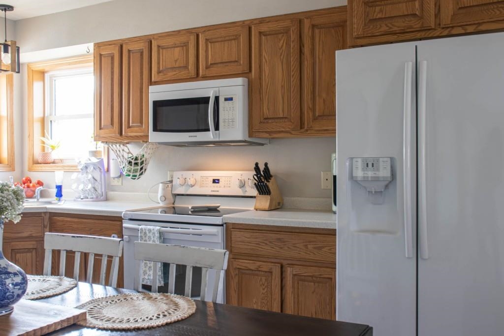701 E 2ND STREET, Marshfield, Wisconsin 54449, 4 Bedrooms Bedrooms, ,2 BathroomsBathrooms,Residential,For Sale,701 E 2ND STREET,22603963