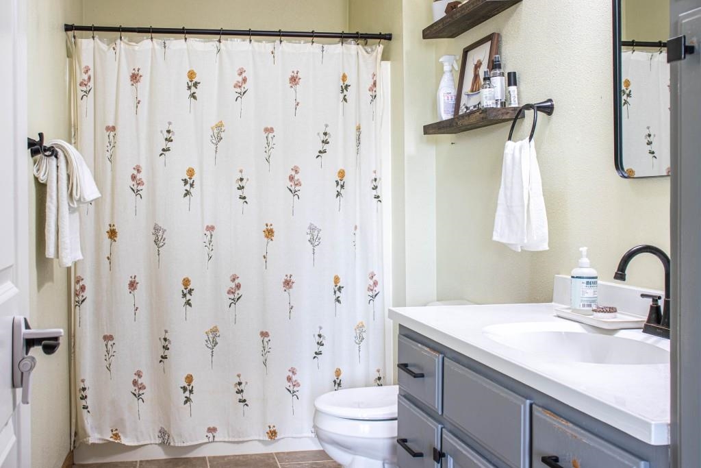 701 E 2ND STREET, Marshfield, Wisconsin 54449, 4 Bedrooms Bedrooms, ,2 BathroomsBathrooms,Residential,For Sale,701 E 2ND STREET,22603963