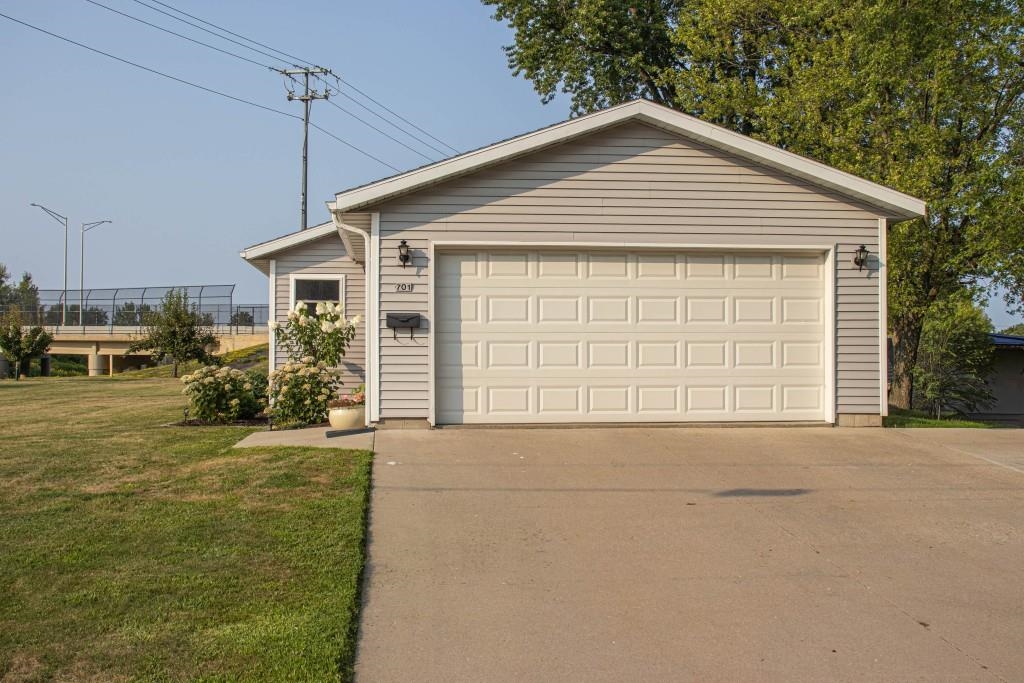 701 E 2ND STREET, Marshfield, Wisconsin 54449, 4 Bedrooms Bedrooms, ,2 BathroomsBathrooms,Residential,For Sale,701 E 2ND STREET,22603963