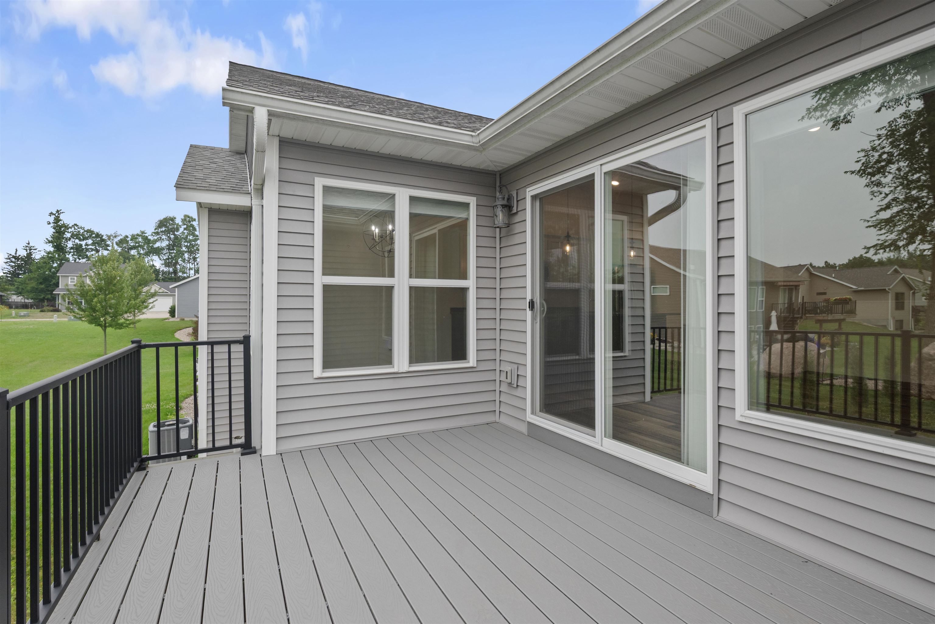 335 ALLEN STREET, Amherst, Wisconsin 54406, 4 Bedrooms Bedrooms, ,3 BathroomsBathrooms,Residential,For Sale,335 ALLEN STREET,22603967