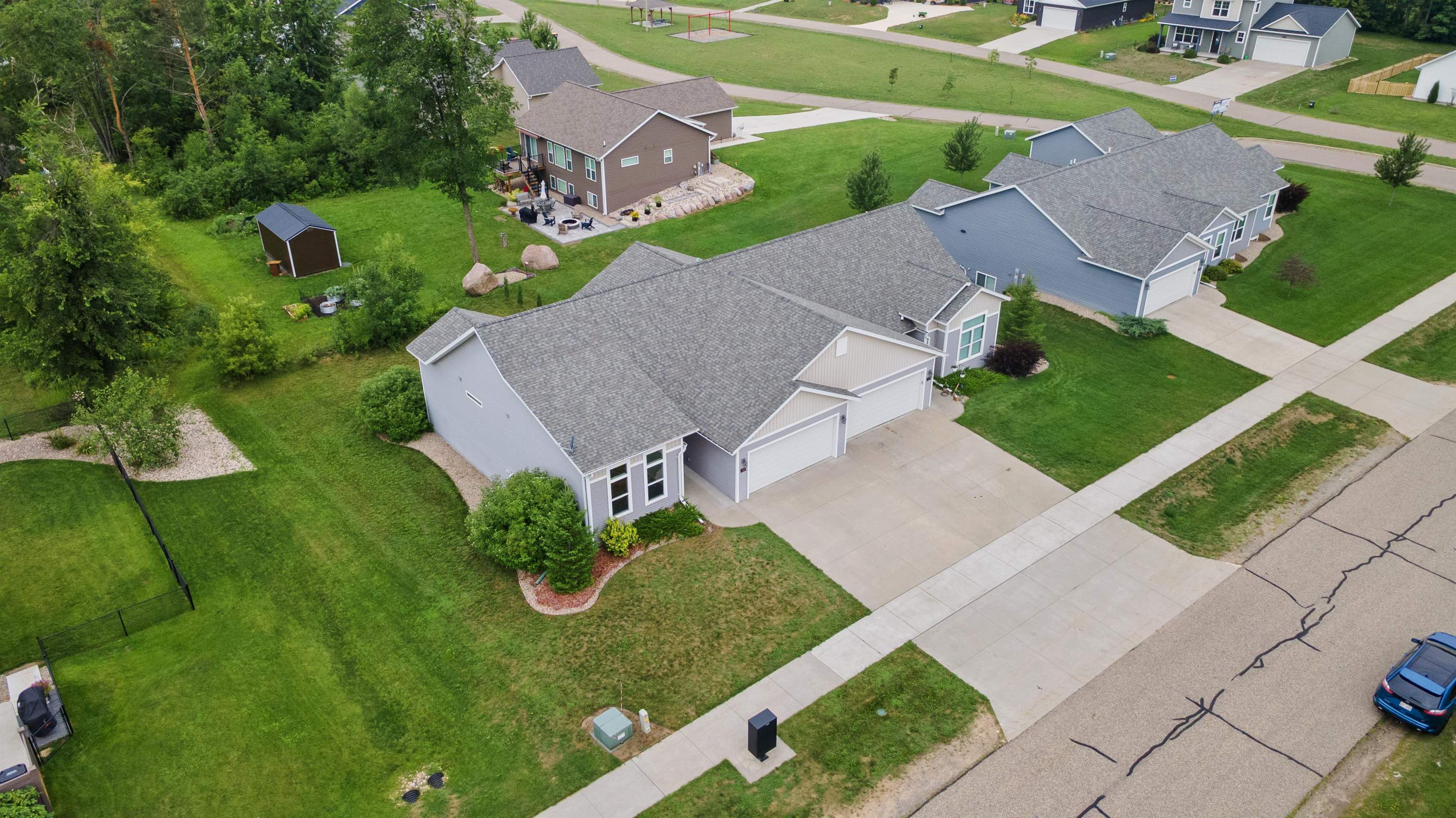 335 ALLEN STREET, Amherst, Wisconsin 54406, 4 Bedrooms Bedrooms, ,3 BathroomsBathrooms,Residential,For Sale,335 ALLEN STREET,22603967
