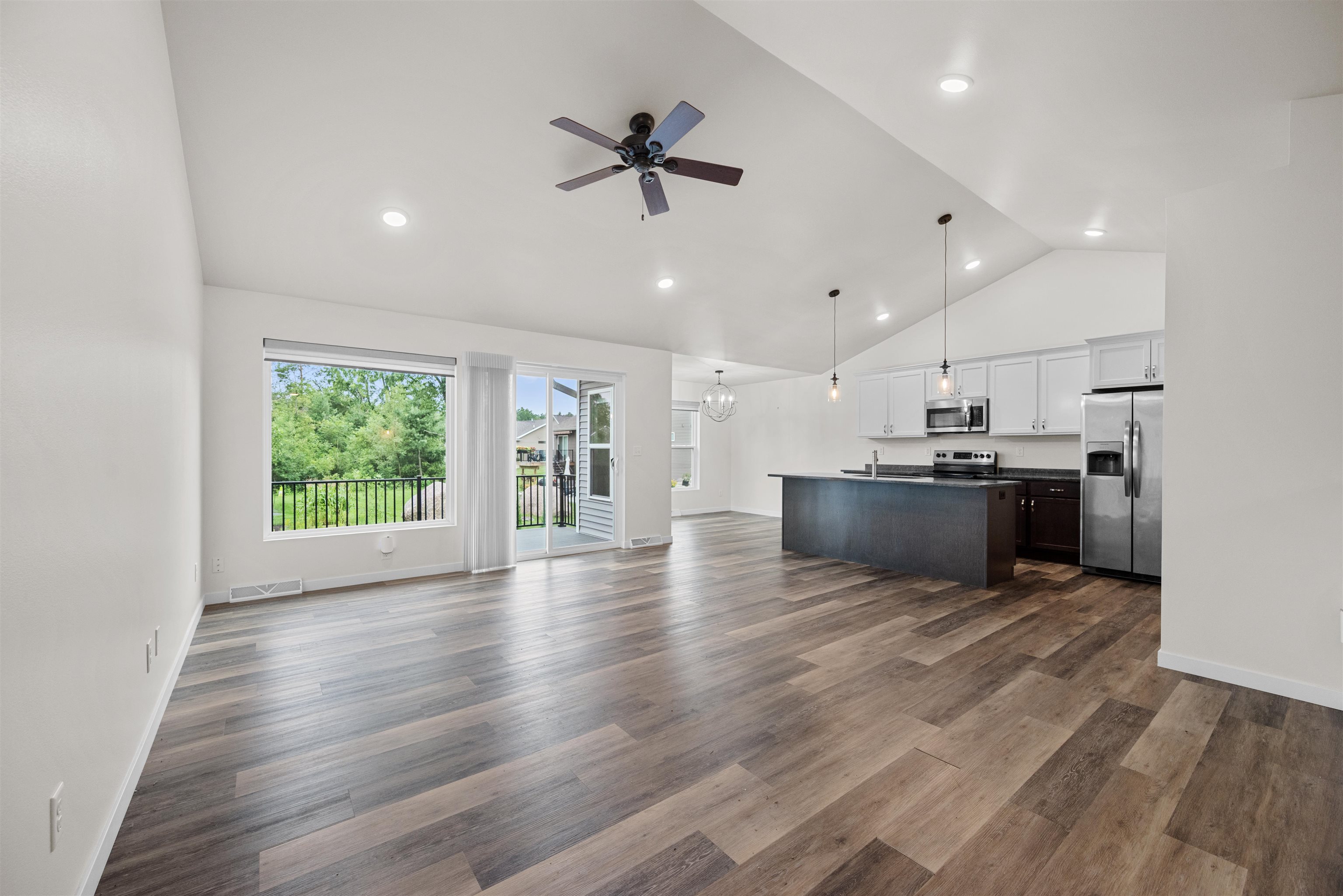 335 ALLEN STREET, Amherst, Wisconsin 54406, 4 Bedrooms Bedrooms, ,3 BathroomsBathrooms,Residential,For Sale,335 ALLEN STREET,22603967