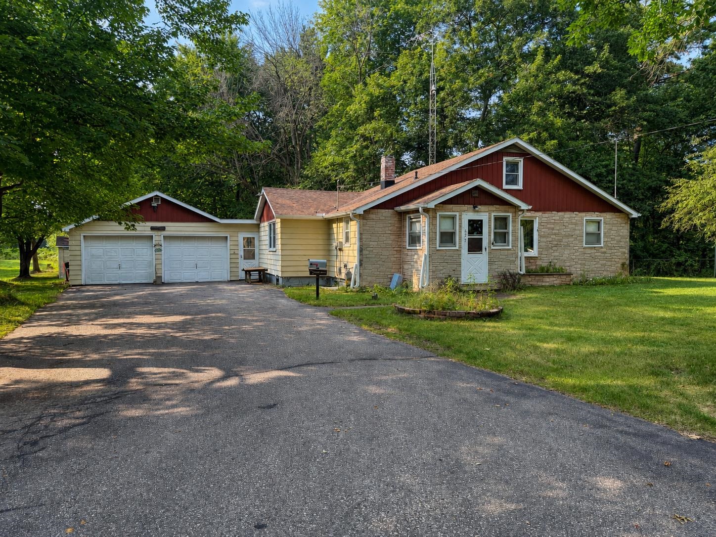 627 WALLACE PLACE, WHITING, Wisconsin 54481, 3 Bedrooms Bedrooms, ,1 BathroomBathrooms,Residential,For Sale,627 WALLACE PLACE,22603978