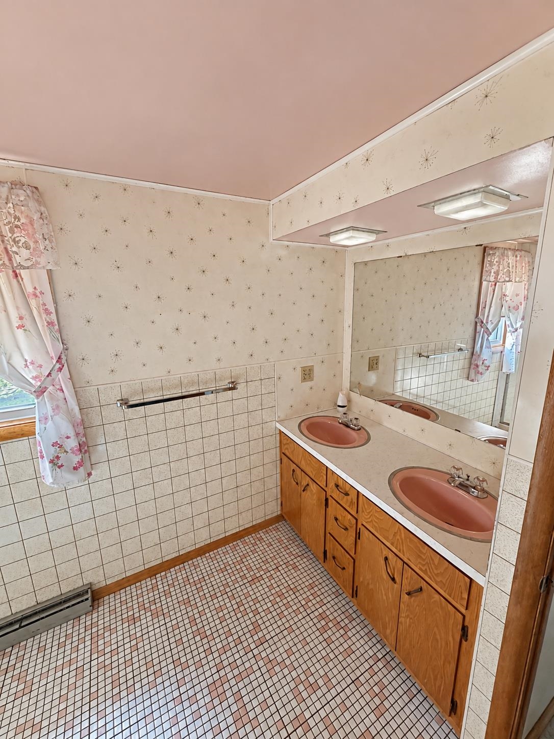 627 WALLACE PLACE, WHITING, Wisconsin 54481, 3 Bedrooms Bedrooms, ,1 BathroomBathrooms,Residential,For Sale,627 WALLACE PLACE,22603978