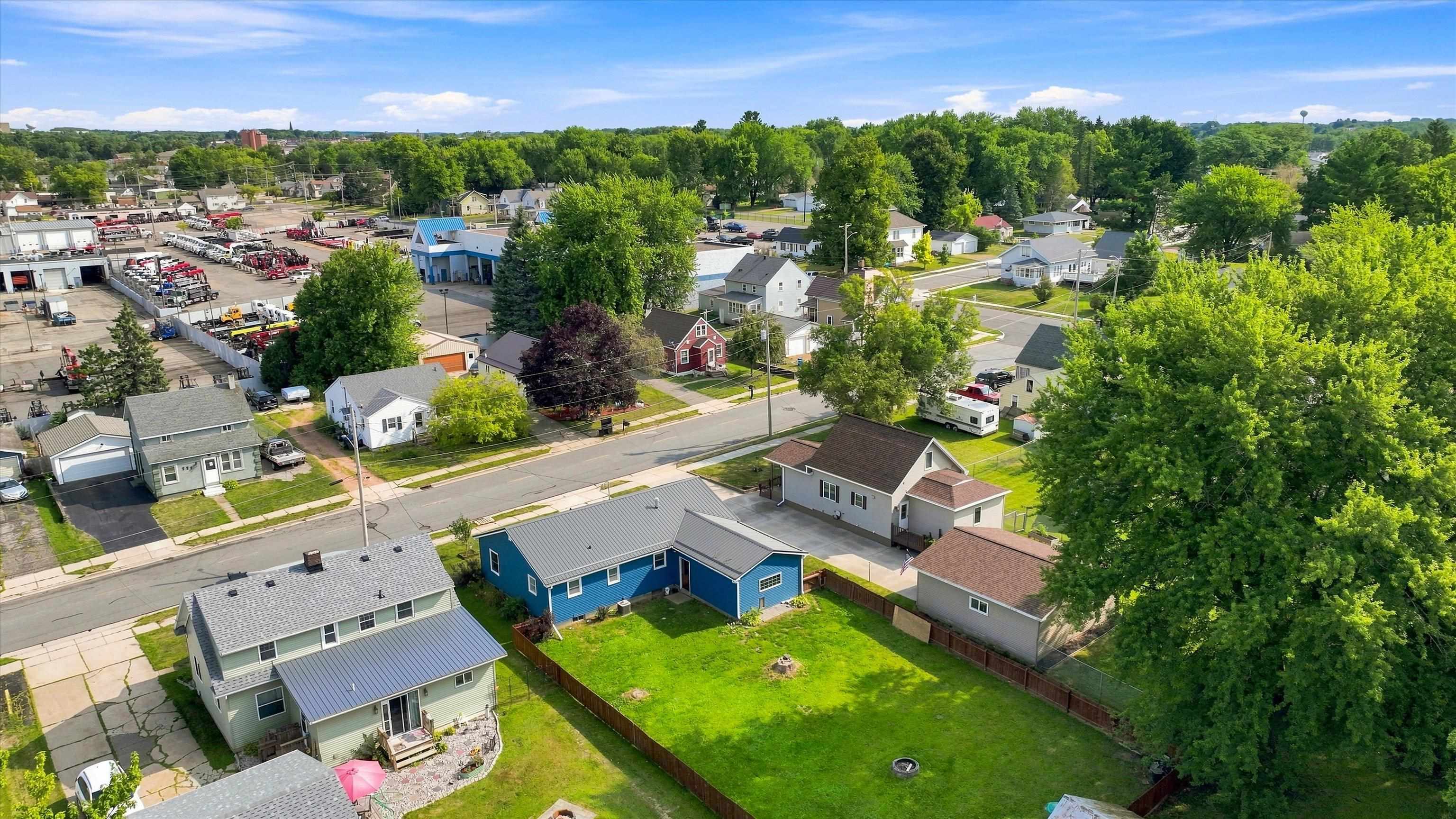 112 E 17TH STREET, Marshfield, Wisconsin 54449, 2 Bedrooms Bedrooms, ,2 BathroomsBathrooms,Residential,For Sale,112 E 17TH STREET,22603985