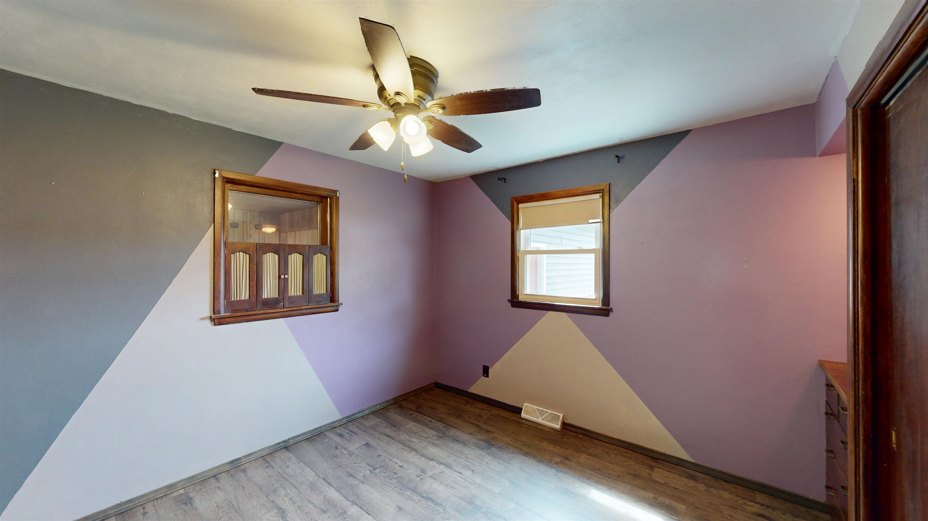 112 E 17TH STREET, Marshfield, Wisconsin 54449, 2 Bedrooms Bedrooms, ,2 BathroomsBathrooms,Residential,For Sale,112 E 17TH STREET,22603985