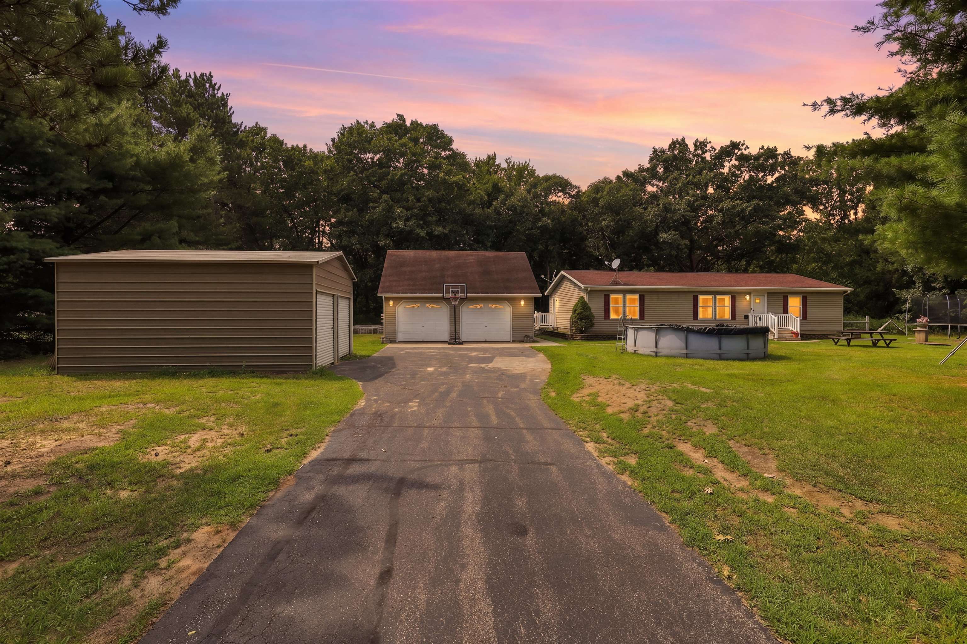 N2729 S HILL LANE, Redgranite, Wisconsin 54970, 3 Bedrooms Bedrooms, ,2 BathroomsBathrooms,Residential,For Sale,N2729 S HILL LANE,22603986