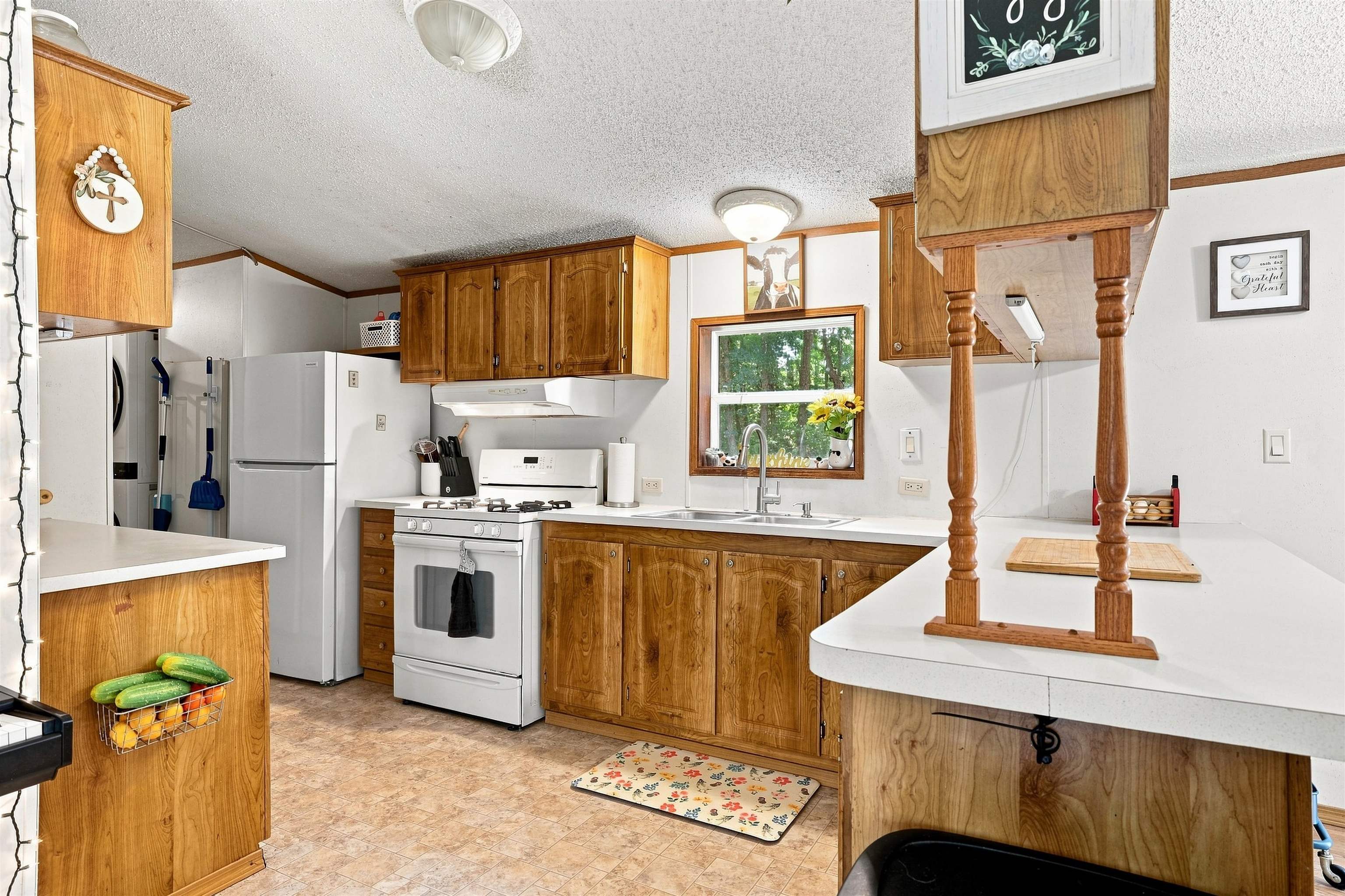 N2729 S HILL LANE, Redgranite, Wisconsin 54970, 3 Bedrooms Bedrooms, ,2 BathroomsBathrooms,Residential,For Sale,N2729 S HILL LANE,22603986