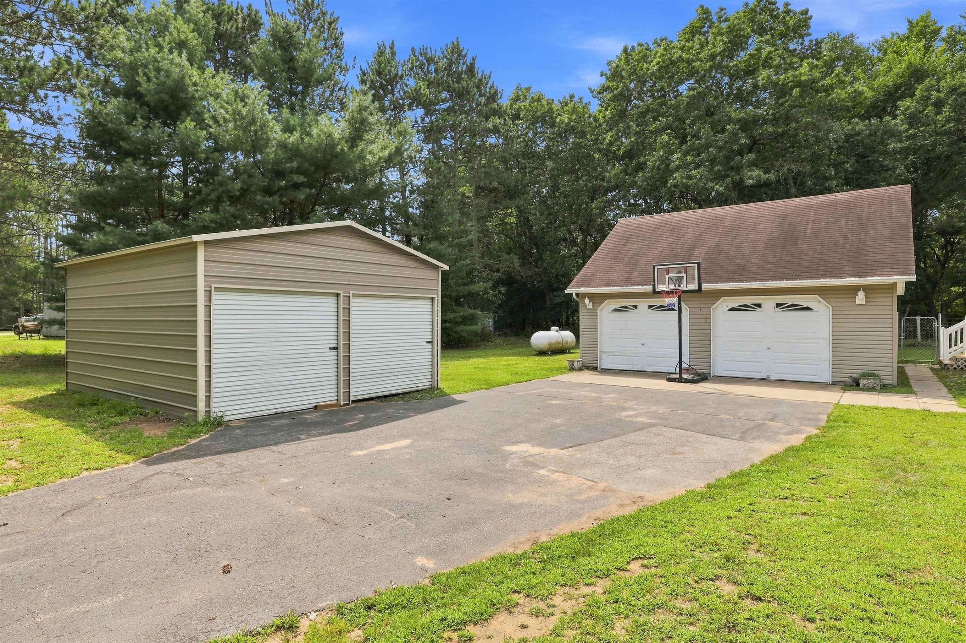 N2729 S HILL LANE, Redgranite, Wisconsin 54970, 3 Bedrooms Bedrooms, ,2 BathroomsBathrooms,Residential,For Sale,N2729 S HILL LANE,22603986