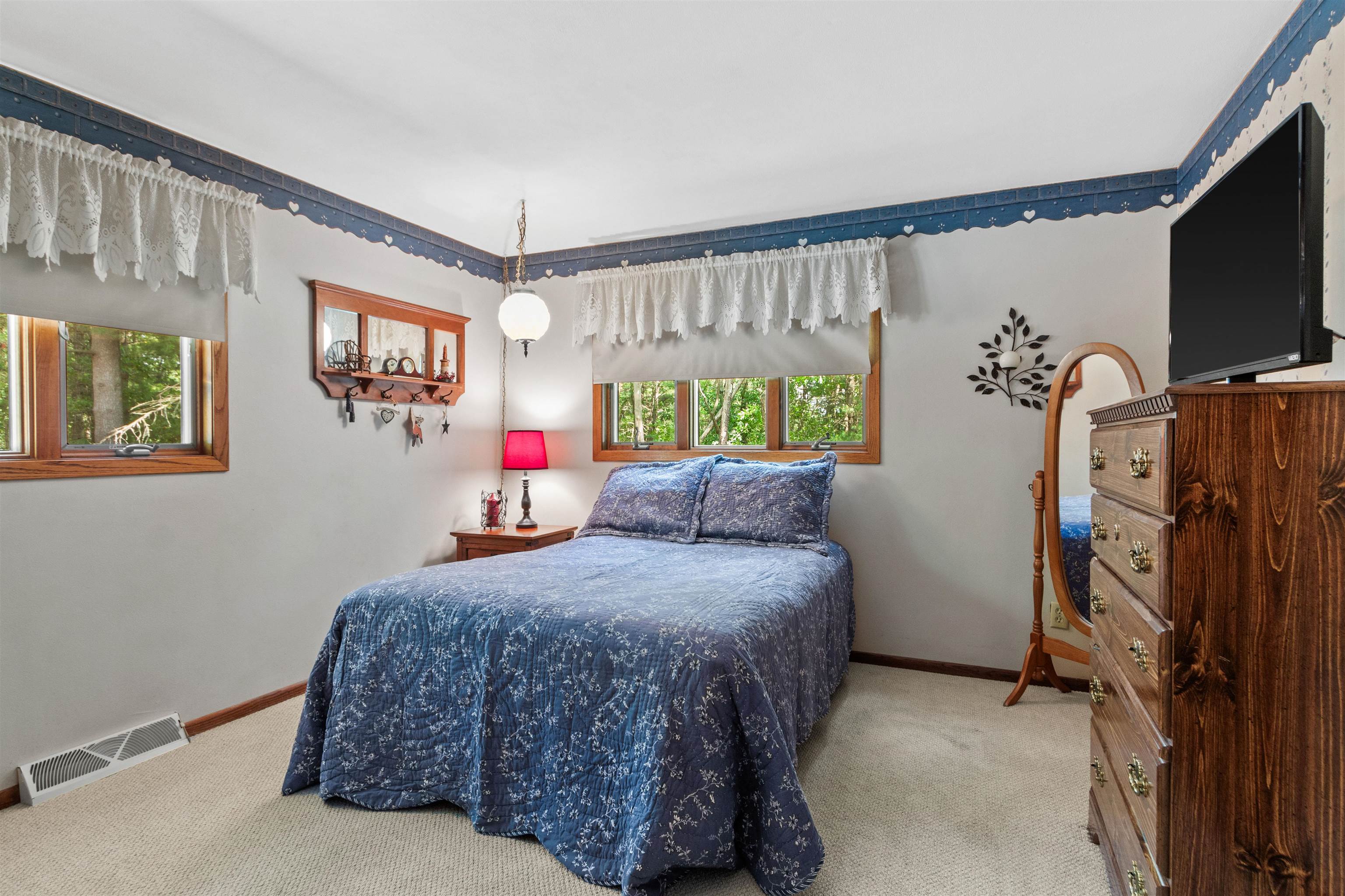 8206 LAKEVIEW DRIVE, Wisconsin Rapids, Wisconsin 54494, 3 Bedrooms Bedrooms, ,1 BathroomBathrooms,Residential,For Sale,8206 LAKEVIEW DRIVE,22603987