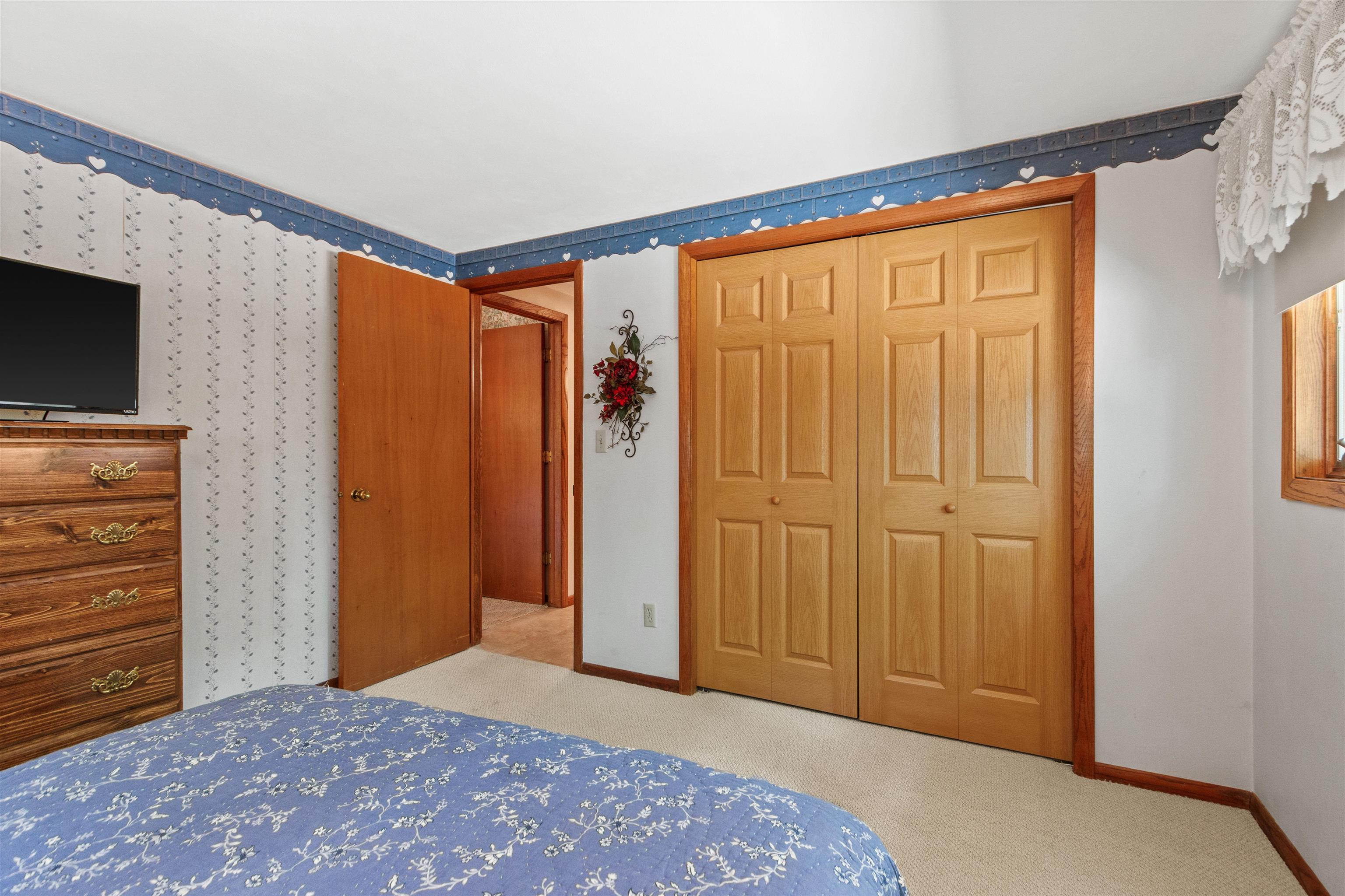 8206 LAKEVIEW DRIVE, Wisconsin Rapids, Wisconsin 54494, 3 Bedrooms Bedrooms, ,1 BathroomBathrooms,Residential,For Sale,8206 LAKEVIEW DRIVE,22603987