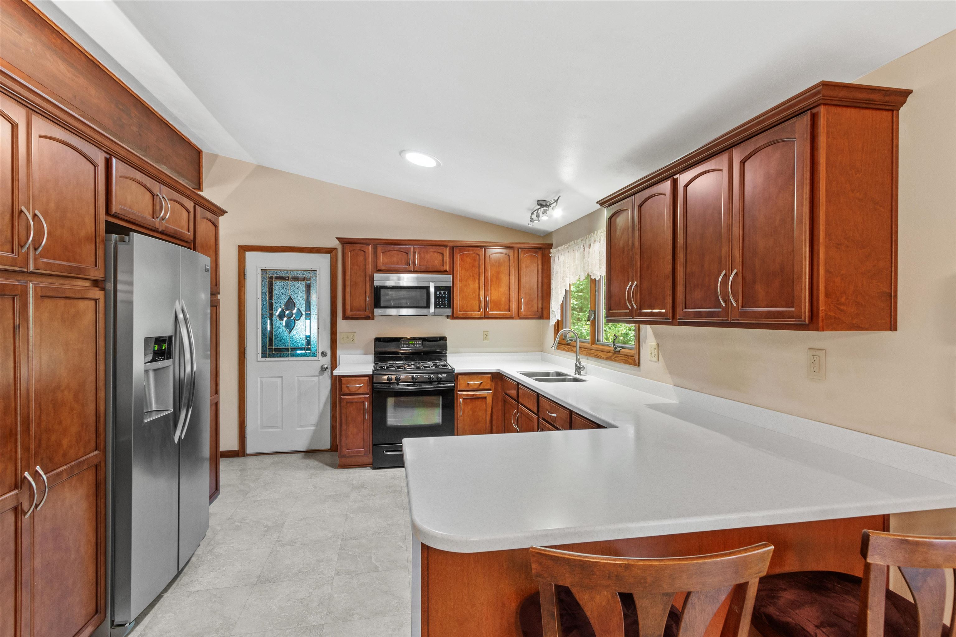8206 LAKEVIEW DRIVE, Wisconsin Rapids, Wisconsin 54494, 3 Bedrooms Bedrooms, ,1 BathroomBathrooms,Residential,For Sale,8206 LAKEVIEW DRIVE,22603987
