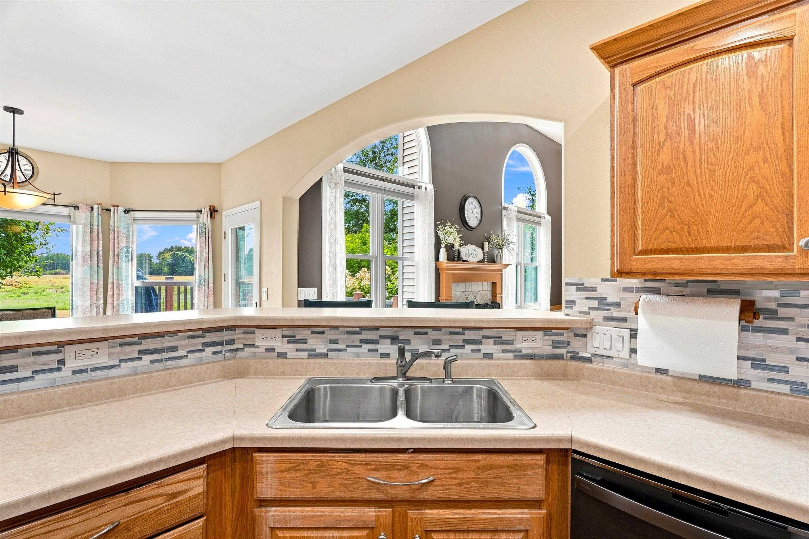 9875 AMBER DRIVE, Marshfield, Wisconsin 54449, 5 Bedrooms Bedrooms, ,3 BathroomsBathrooms,Residential,For Sale,9875 AMBER DRIVE,22603989