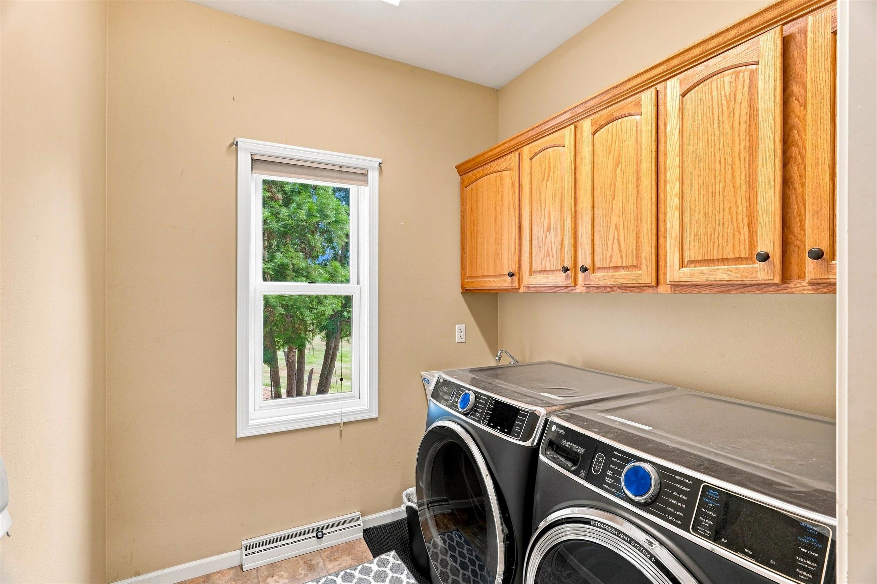 9875 AMBER DRIVE, Marshfield, Wisconsin 54449, 5 Bedrooms Bedrooms, ,3 BathroomsBathrooms,Residential,For Sale,9875 AMBER DRIVE,22603989