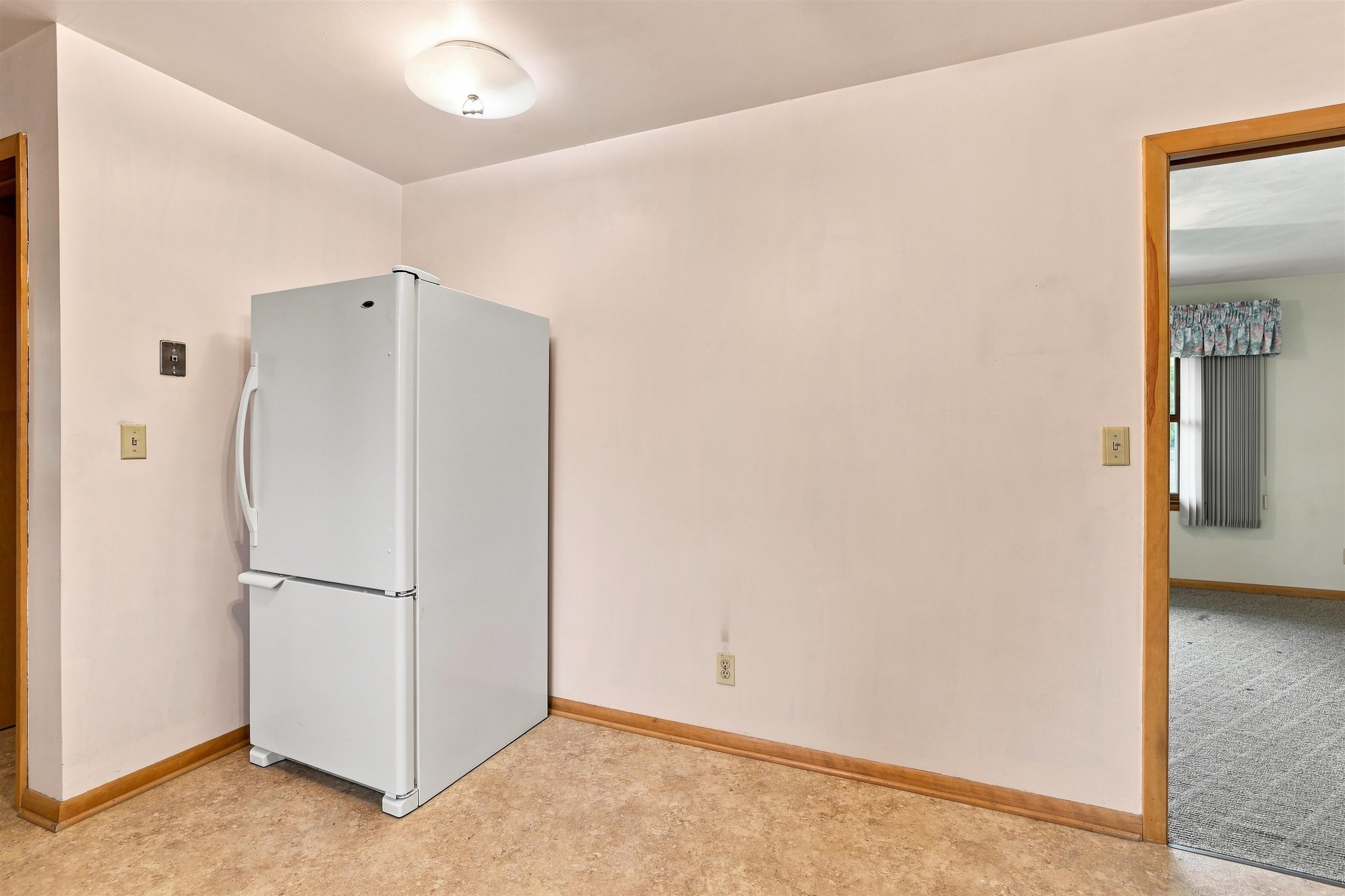 2809 CLEVELAND AVENUE, Stevens Point, Wisconsin 54481, 2 Bedrooms Bedrooms, ,1 BathroomBathrooms,Residential,For Sale,2809 CLEVELAND AVENUE,22603991