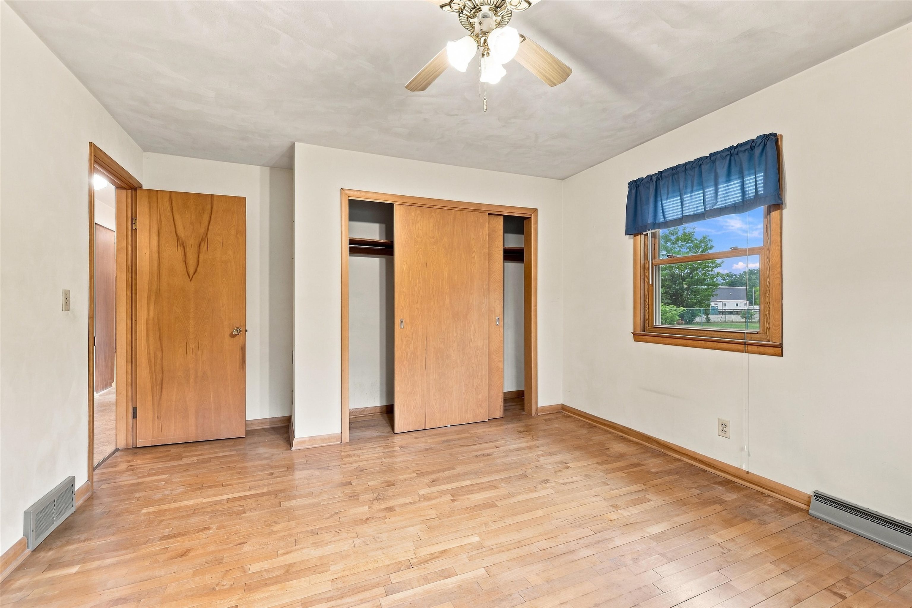 2809 CLEVELAND AVENUE, Stevens Point, Wisconsin 54481, 2 Bedrooms Bedrooms, ,1 BathroomBathrooms,Residential,For Sale,2809 CLEVELAND AVENUE,22603991