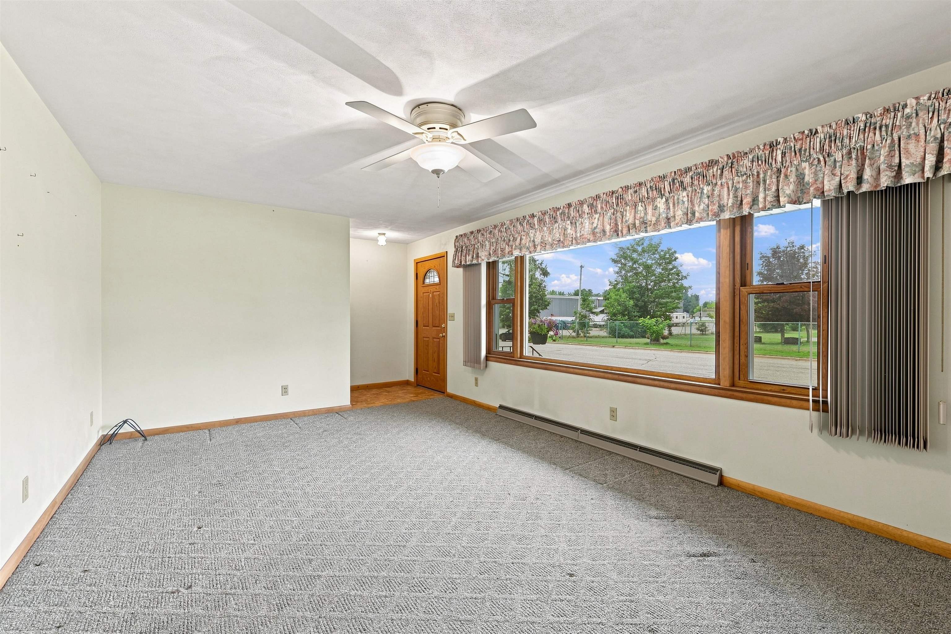 2809 CLEVELAND AVENUE, Stevens Point, Wisconsin 54481, 2 Bedrooms Bedrooms, ,1 BathroomBathrooms,Residential,For Sale,2809 CLEVELAND AVENUE,22603991