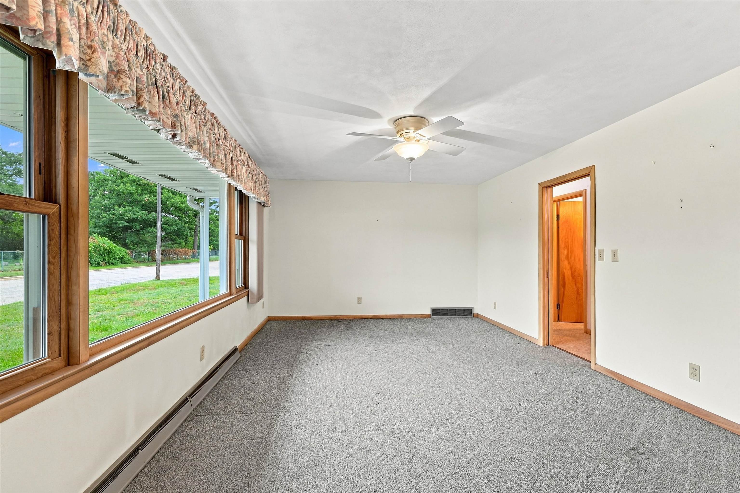 2809 CLEVELAND AVENUE, Stevens Point, Wisconsin 54481, 2 Bedrooms Bedrooms, ,1 BathroomBathrooms,Residential,For Sale,2809 CLEVELAND AVENUE,22603991