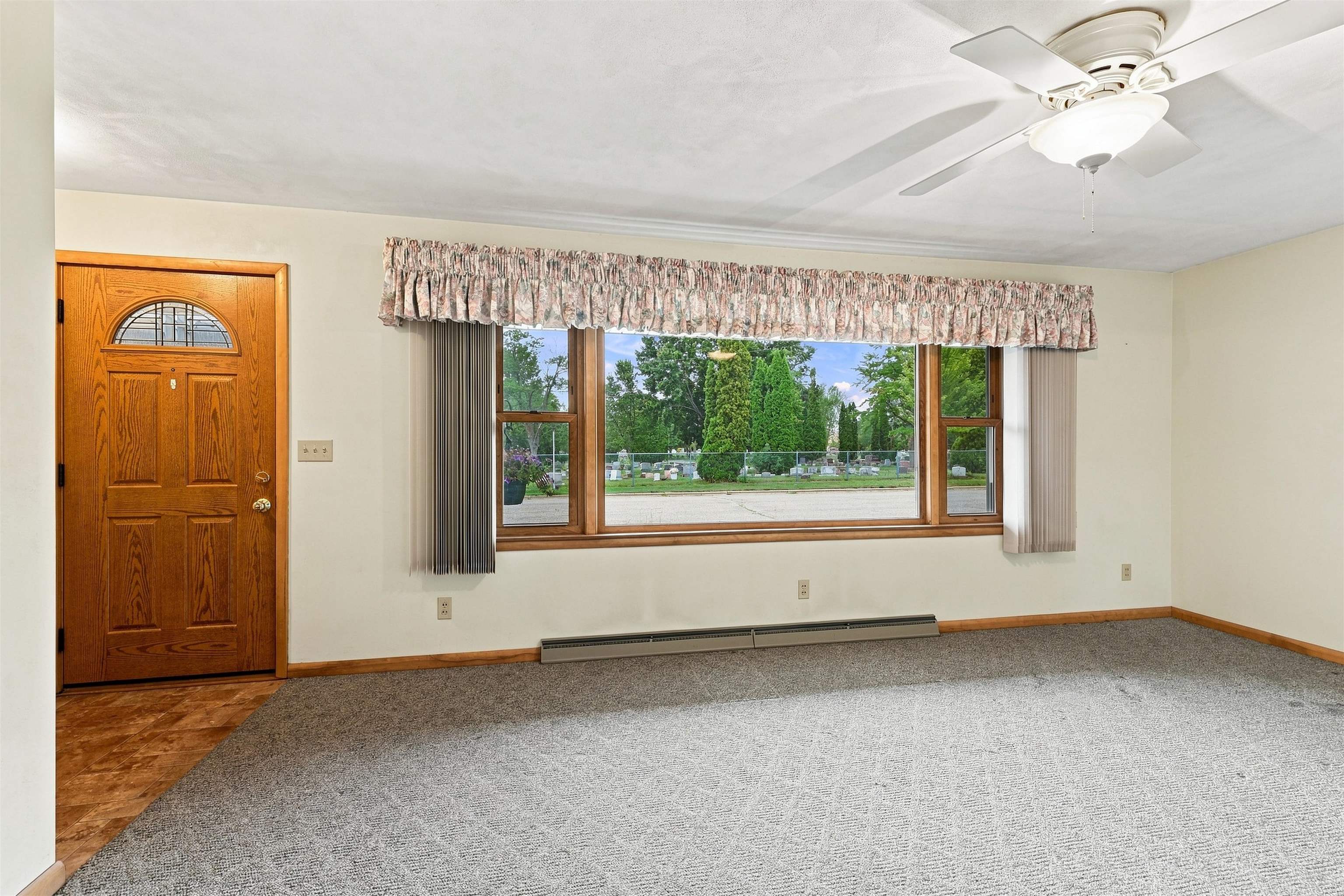 2809 CLEVELAND AVENUE, Stevens Point, Wisconsin 54481, 2 Bedrooms Bedrooms, ,1 BathroomBathrooms,Residential,For Sale,2809 CLEVELAND AVENUE,22603991
