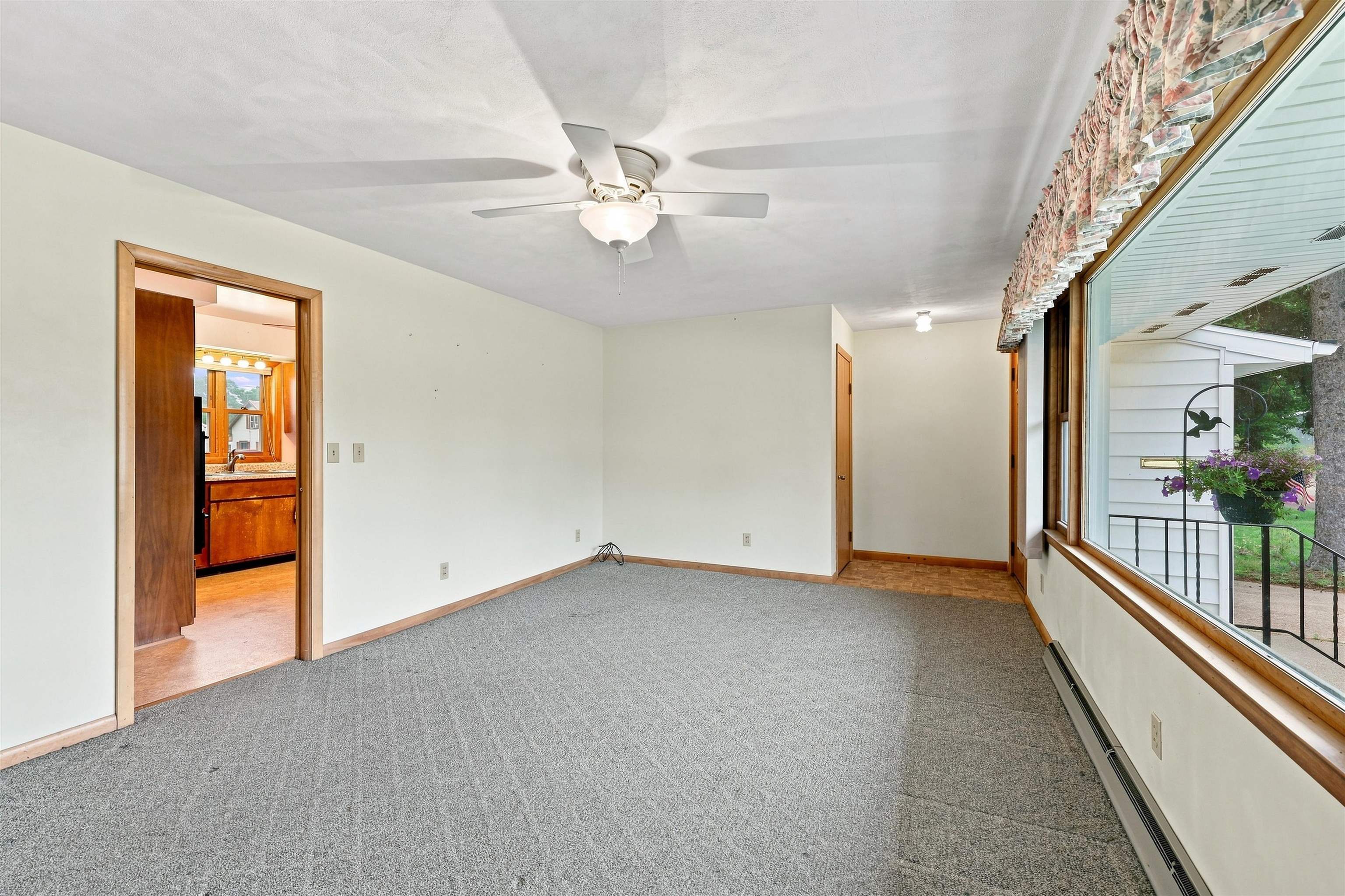 2809 CLEVELAND AVENUE, Stevens Point, Wisconsin 54481, 2 Bedrooms Bedrooms, ,1 BathroomBathrooms,Residential,For Sale,2809 CLEVELAND AVENUE,22603991