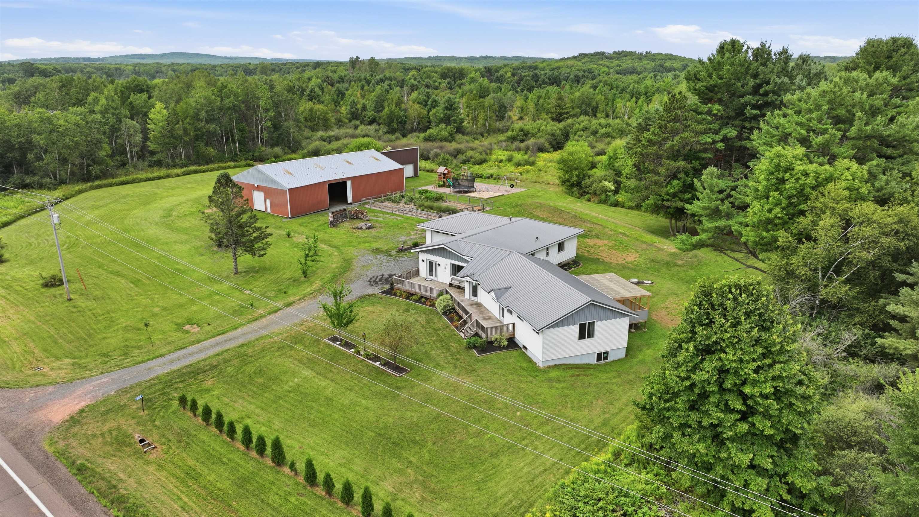 8173 STATE HIGHWAY 80, Marshfield, Wisconsin 54449, 4 Bedrooms Bedrooms, ,2 BathroomsBathrooms,Residential,For Sale,8173 STATE HIGHWAY 80,22603996