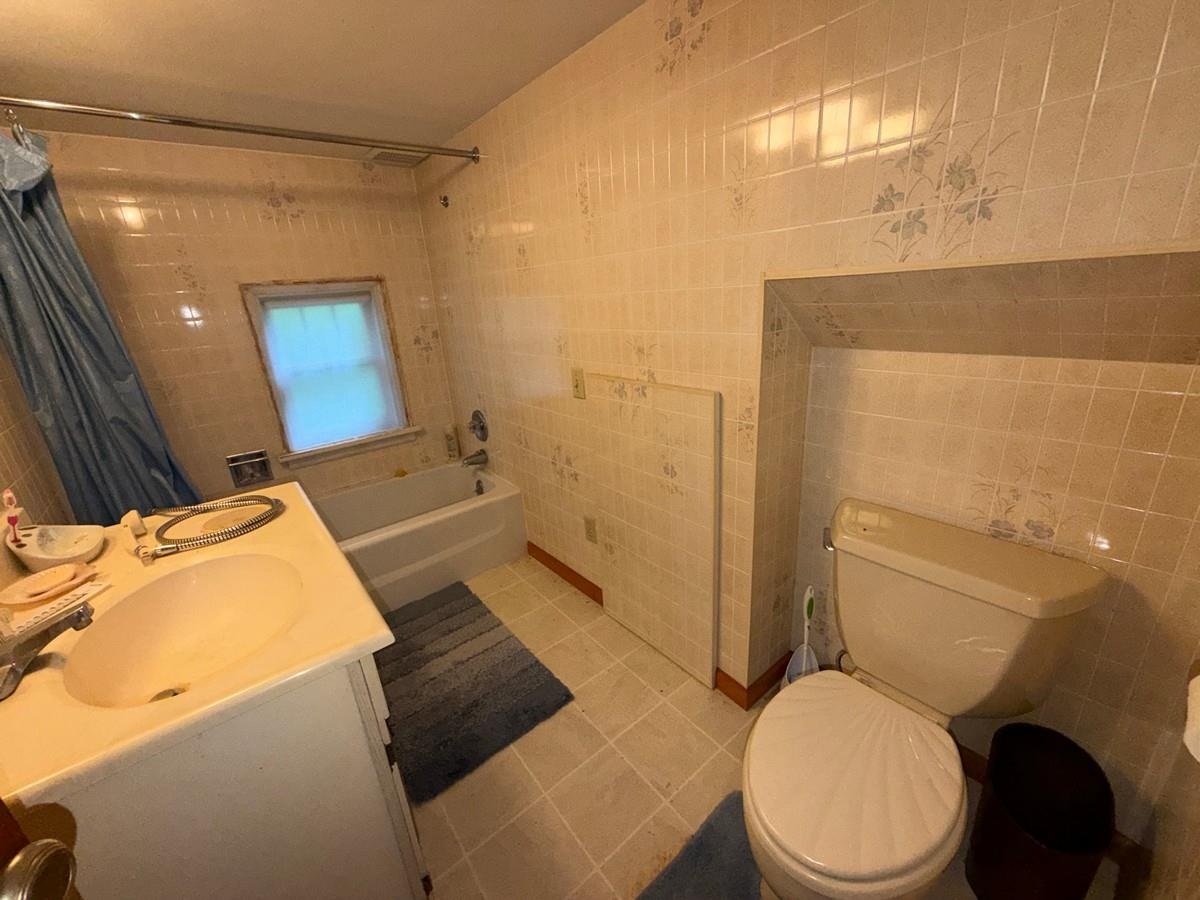 2312 WESTON AVENUE, Schofield, Wisconsin 54476, 4 Bedrooms Bedrooms, ,2 BathroomsBathrooms,Residential,For Sale,2312 WESTON AVENUE,22603998