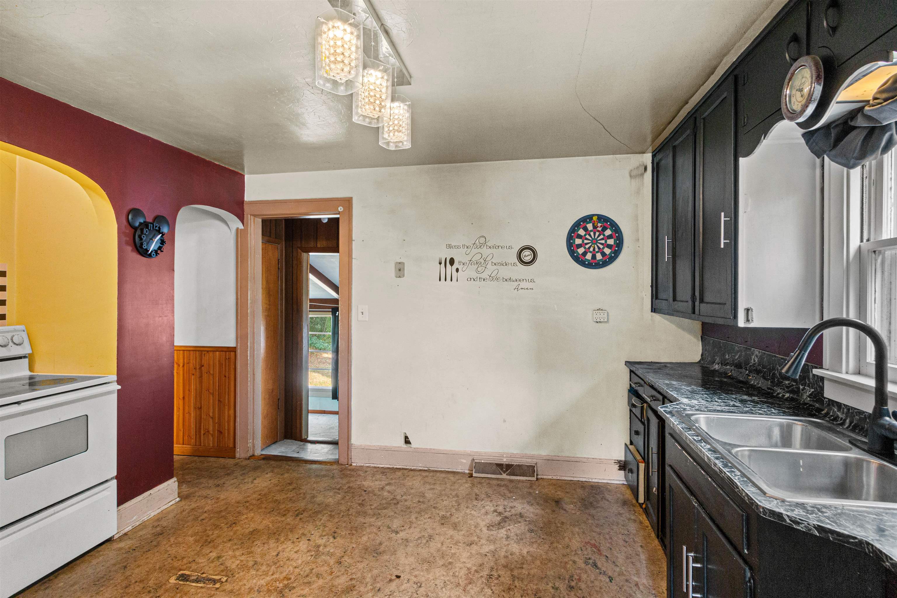3004 HIGHWAY 73, Wisconsin Rapids, Wisconsin 54495, 3 Bedrooms Bedrooms, ,1 BathroomBathrooms,Residential,For Sale,3004 HIGHWAY 73,22604001