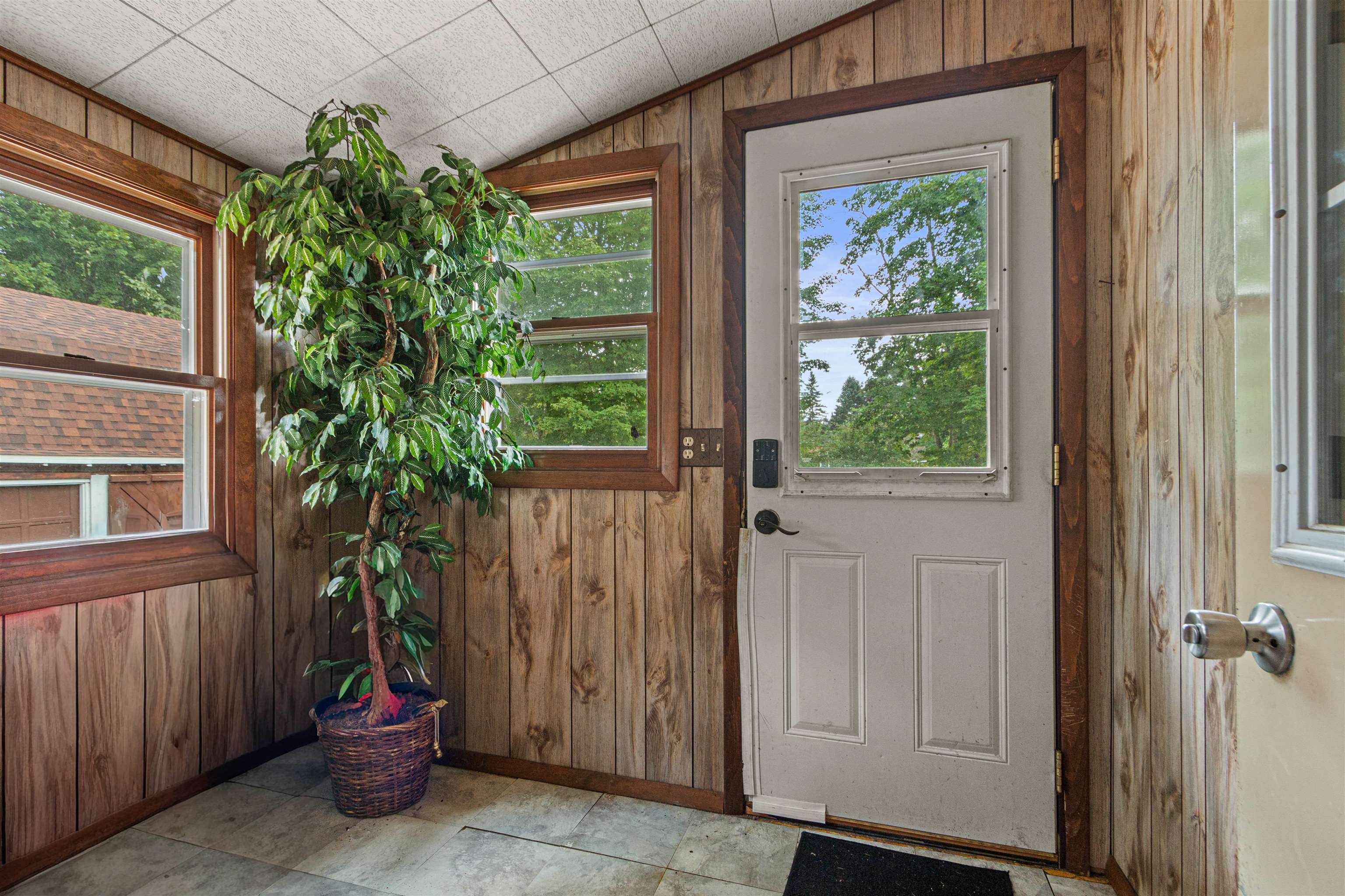 3004 HIGHWAY 73, Wisconsin Rapids, Wisconsin 54495, 3 Bedrooms Bedrooms, ,1 BathroomBathrooms,Residential,For Sale,3004 HIGHWAY 73,22604001