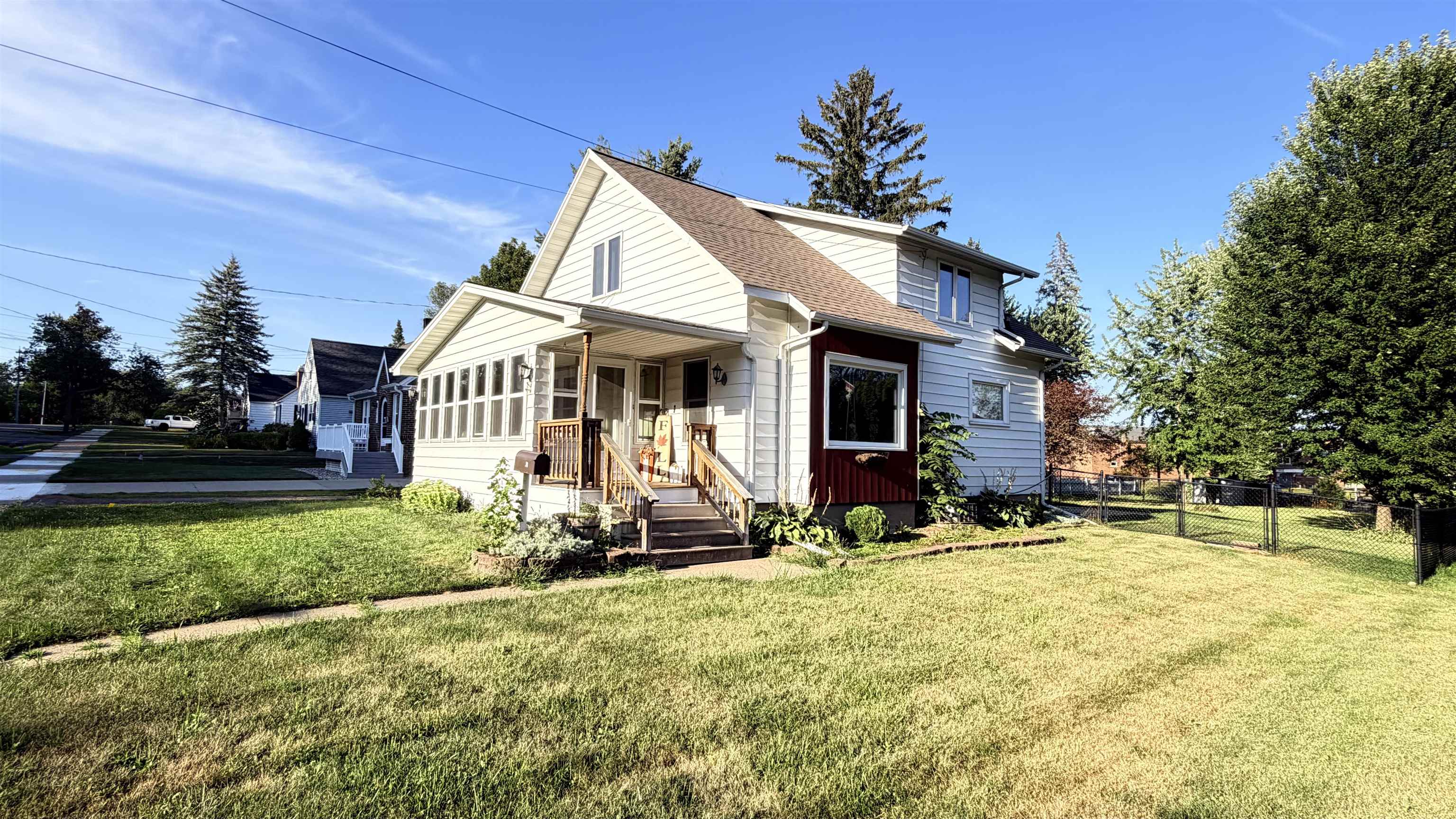 309 S CONCORD AVENUE, Marshfield, Wisconsin 54449, 2 Bedrooms Bedrooms, ,2 BathroomsBathrooms,Residential,For Sale,309 S CONCORD AVENUE,22604003