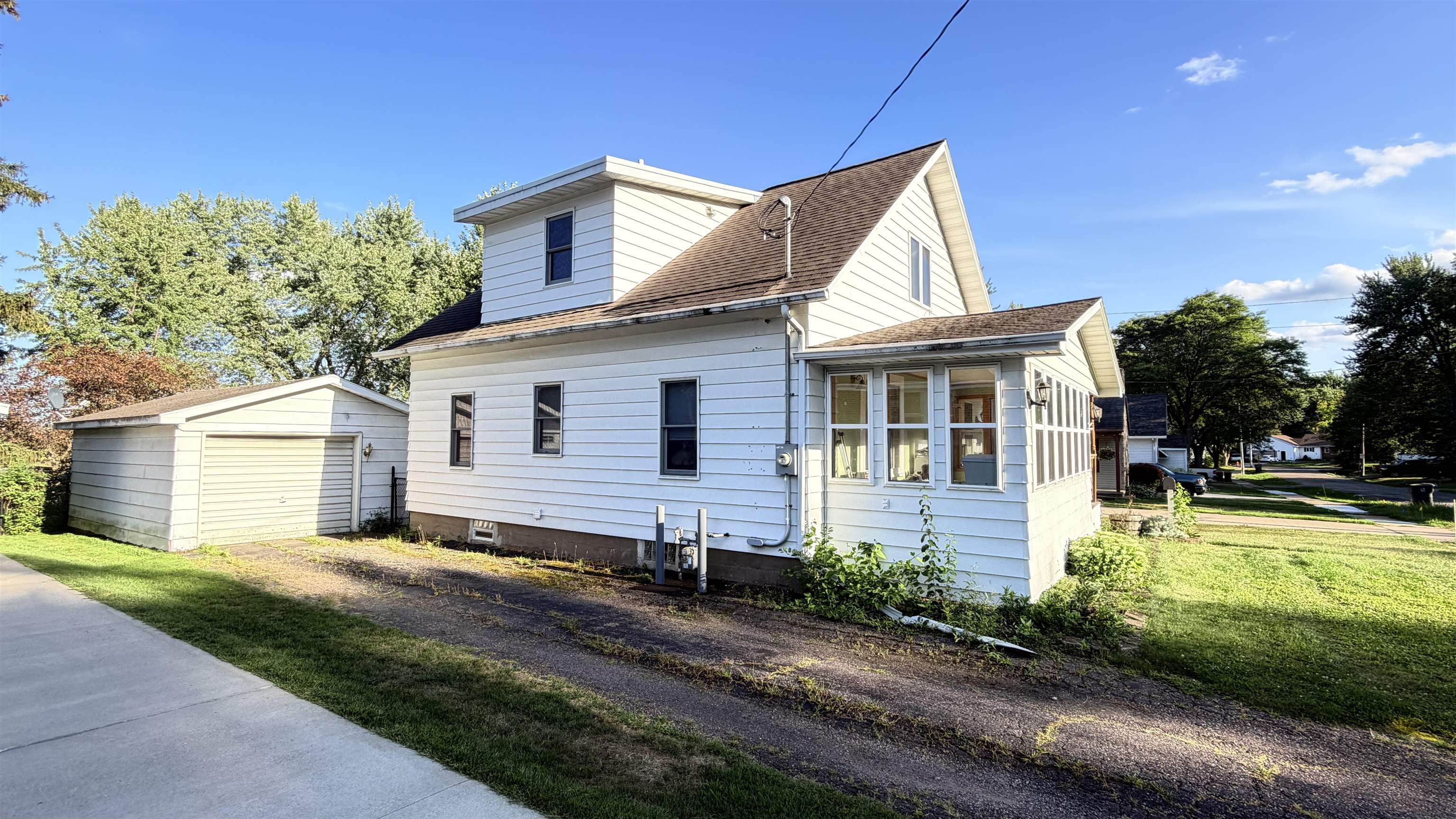 309 S CONCORD AVENUE, Marshfield, Wisconsin 54449, 2 Bedrooms Bedrooms, ,2 BathroomsBathrooms,Residential,For Sale,309 S CONCORD AVENUE,22604003