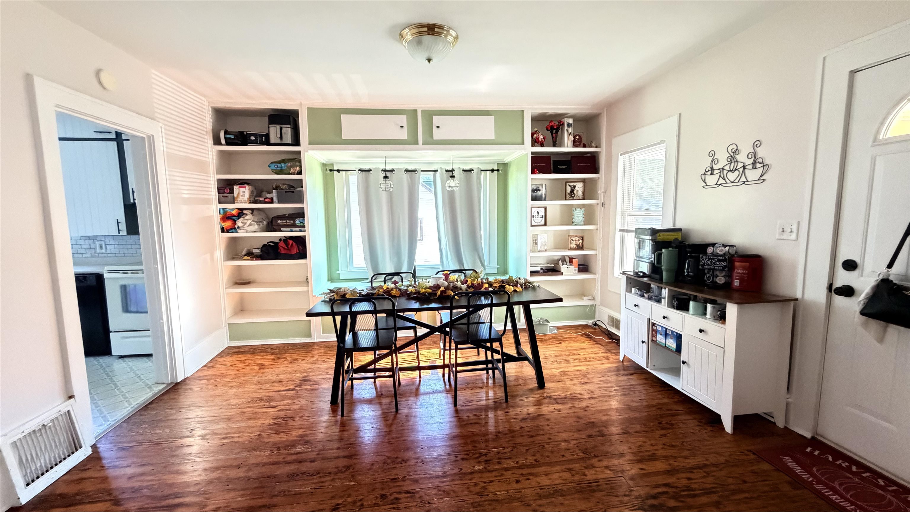 309 S CONCORD AVENUE, Marshfield, Wisconsin 54449, 2 Bedrooms Bedrooms, ,2 BathroomsBathrooms,Residential,For Sale,309 S CONCORD AVENUE,22604003