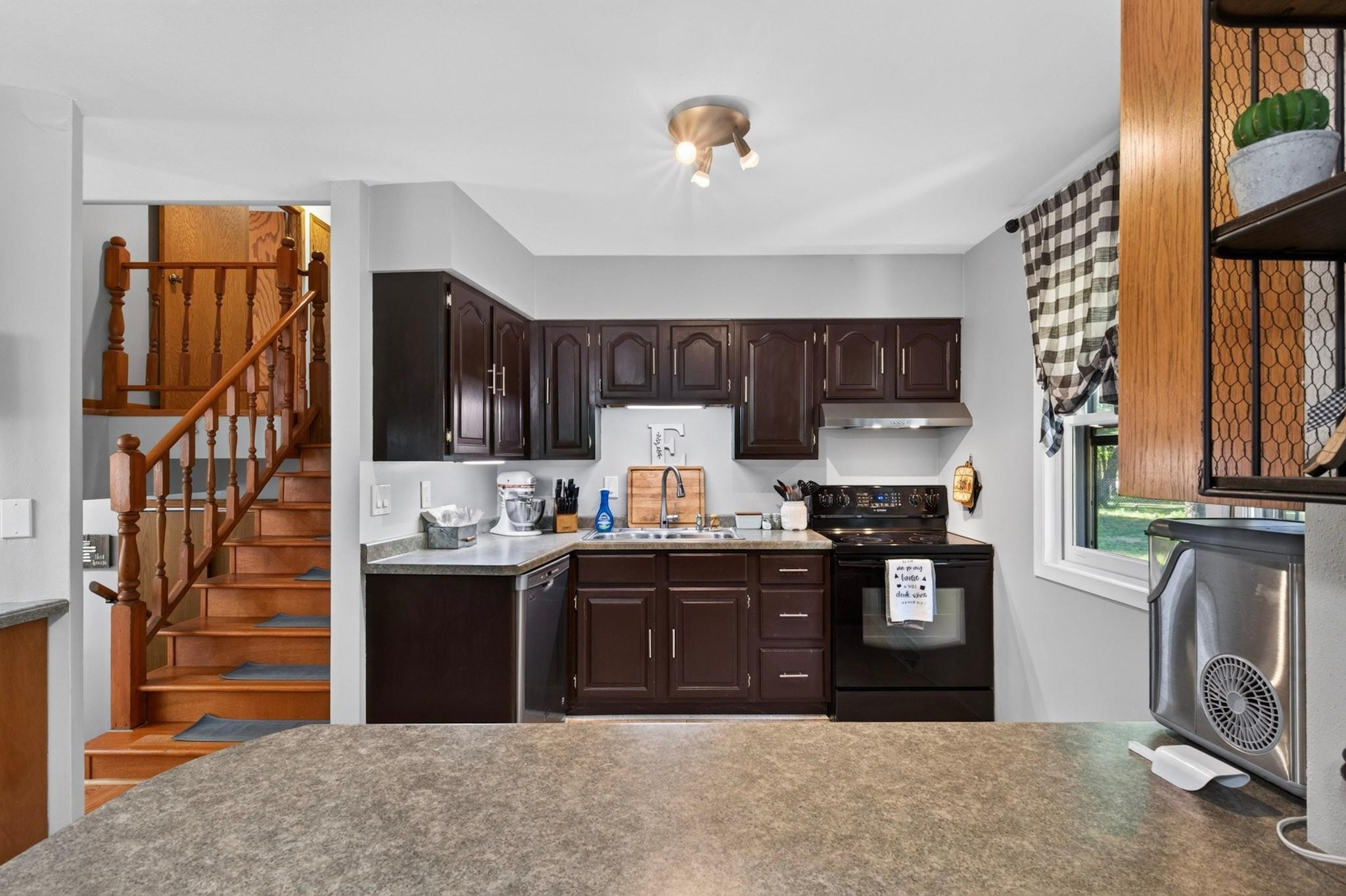 2430 MULBERRY CIRCLE, Wisconsin Rapids, Wisconsin 54494, 3 Bedrooms Bedrooms, ,2 BathroomsBathrooms,Residential,For Sale,2430 MULBERRY CIRCLE,22604005