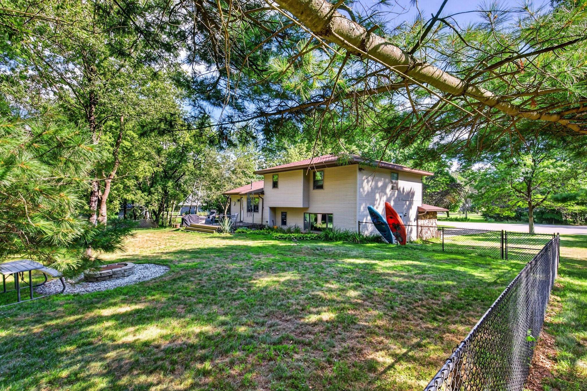 2430 MULBERRY CIRCLE, Wisconsin Rapids, Wisconsin 54494, 3 Bedrooms Bedrooms, ,2 BathroomsBathrooms,Residential,For Sale,2430 MULBERRY CIRCLE,22604005