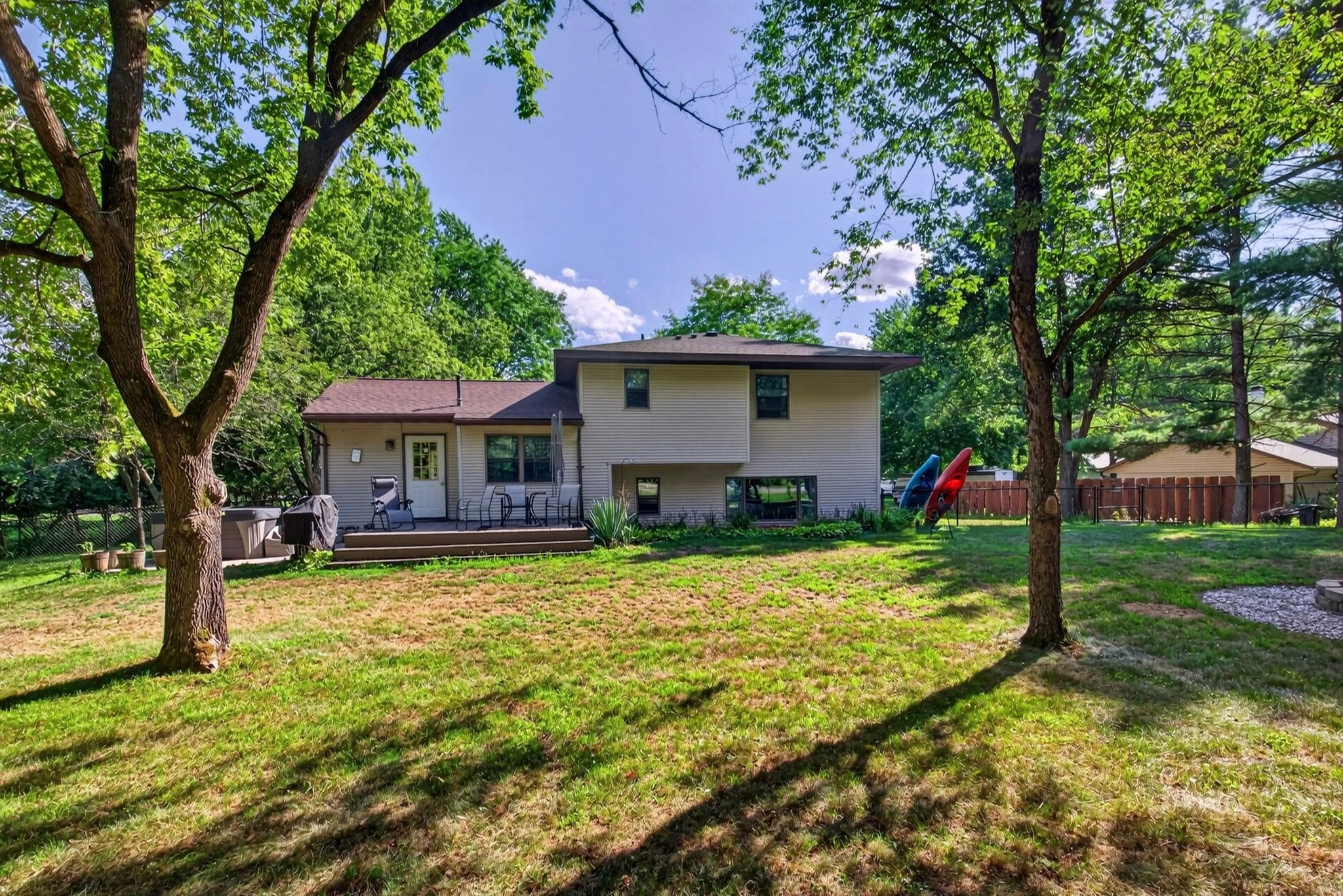 2430 MULBERRY CIRCLE, Wisconsin Rapids, Wisconsin 54494, 3 Bedrooms Bedrooms, ,2 BathroomsBathrooms,Residential,For Sale,2430 MULBERRY CIRCLE,22604005