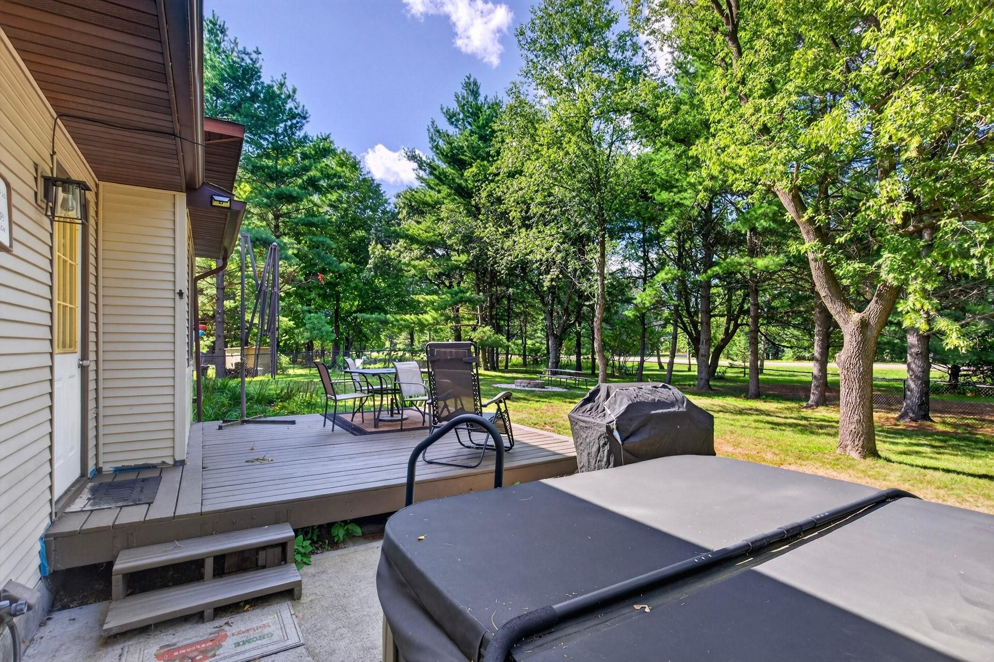 2430 MULBERRY CIRCLE, Wisconsin Rapids, Wisconsin 54494, 3 Bedrooms Bedrooms, ,2 BathroomsBathrooms,Residential,For Sale,2430 MULBERRY CIRCLE,22604005