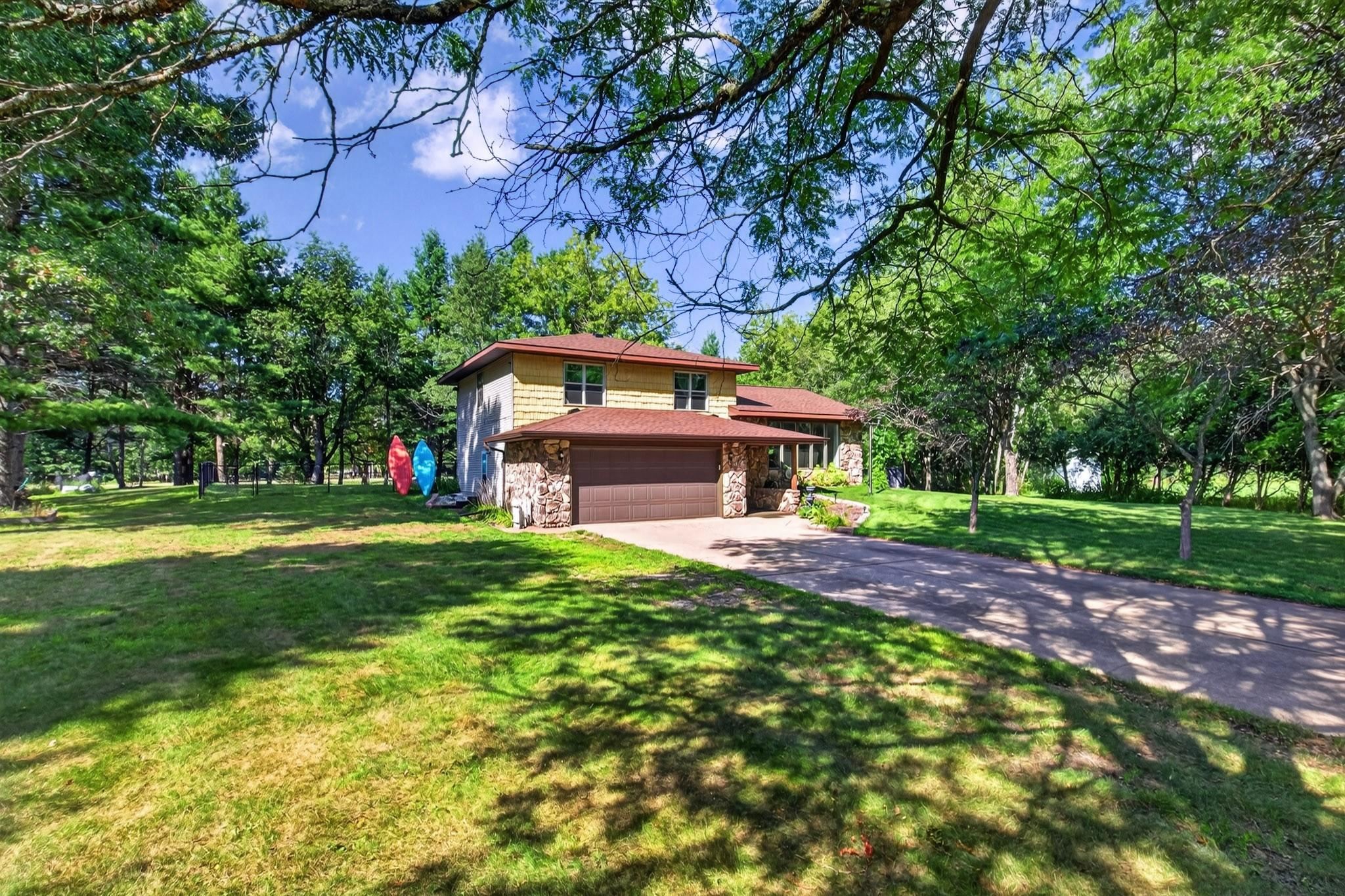 2430 MULBERRY CIRCLE, Wisconsin Rapids, Wisconsin 54494, 3 Bedrooms Bedrooms, ,2 BathroomsBathrooms,Residential,For Sale,2430 MULBERRY CIRCLE,22604005