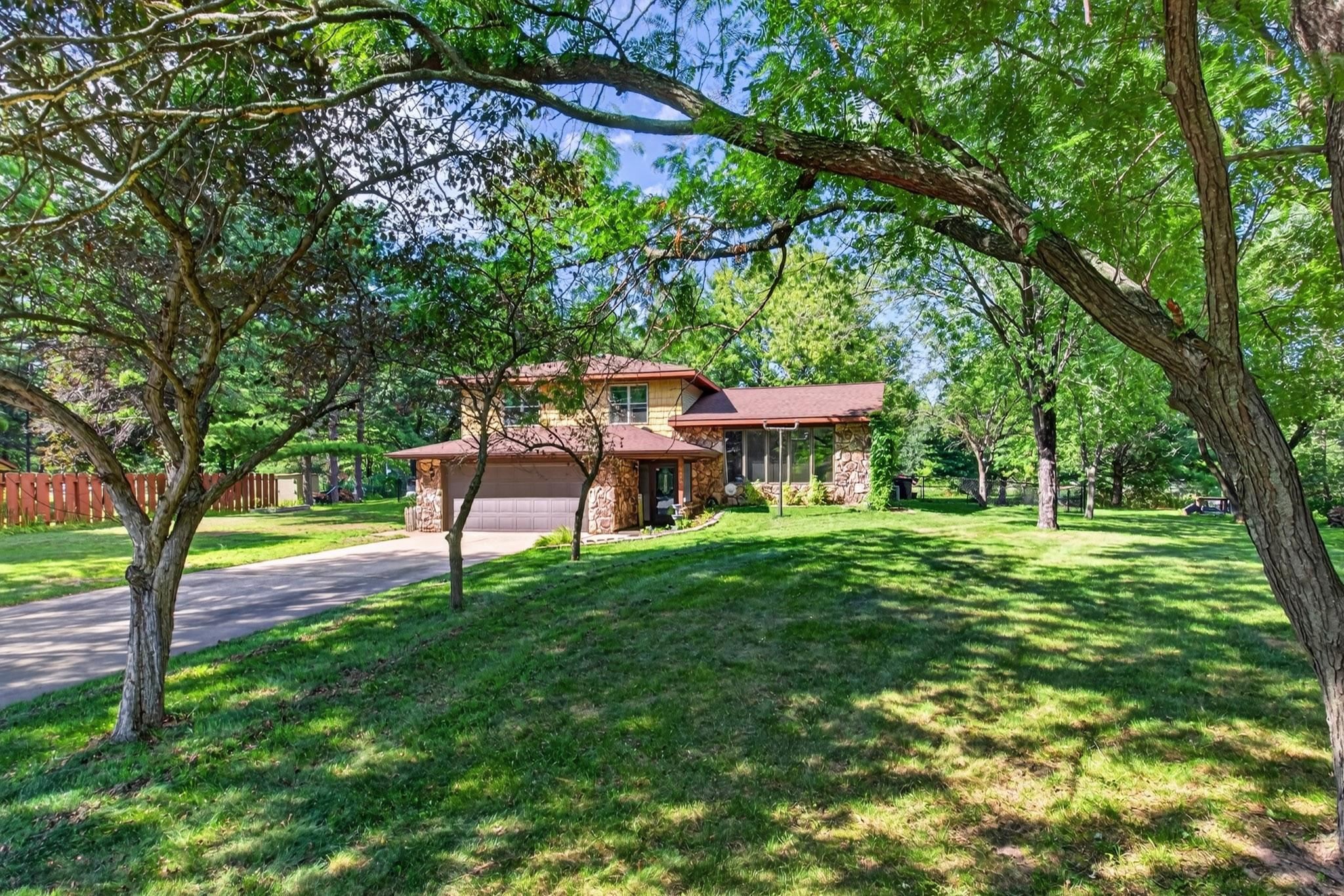 2430 MULBERRY CIRCLE, Wisconsin Rapids, Wisconsin 54494, 3 Bedrooms Bedrooms, ,2 BathroomsBathrooms,Residential,For Sale,2430 MULBERRY CIRCLE,22604005
