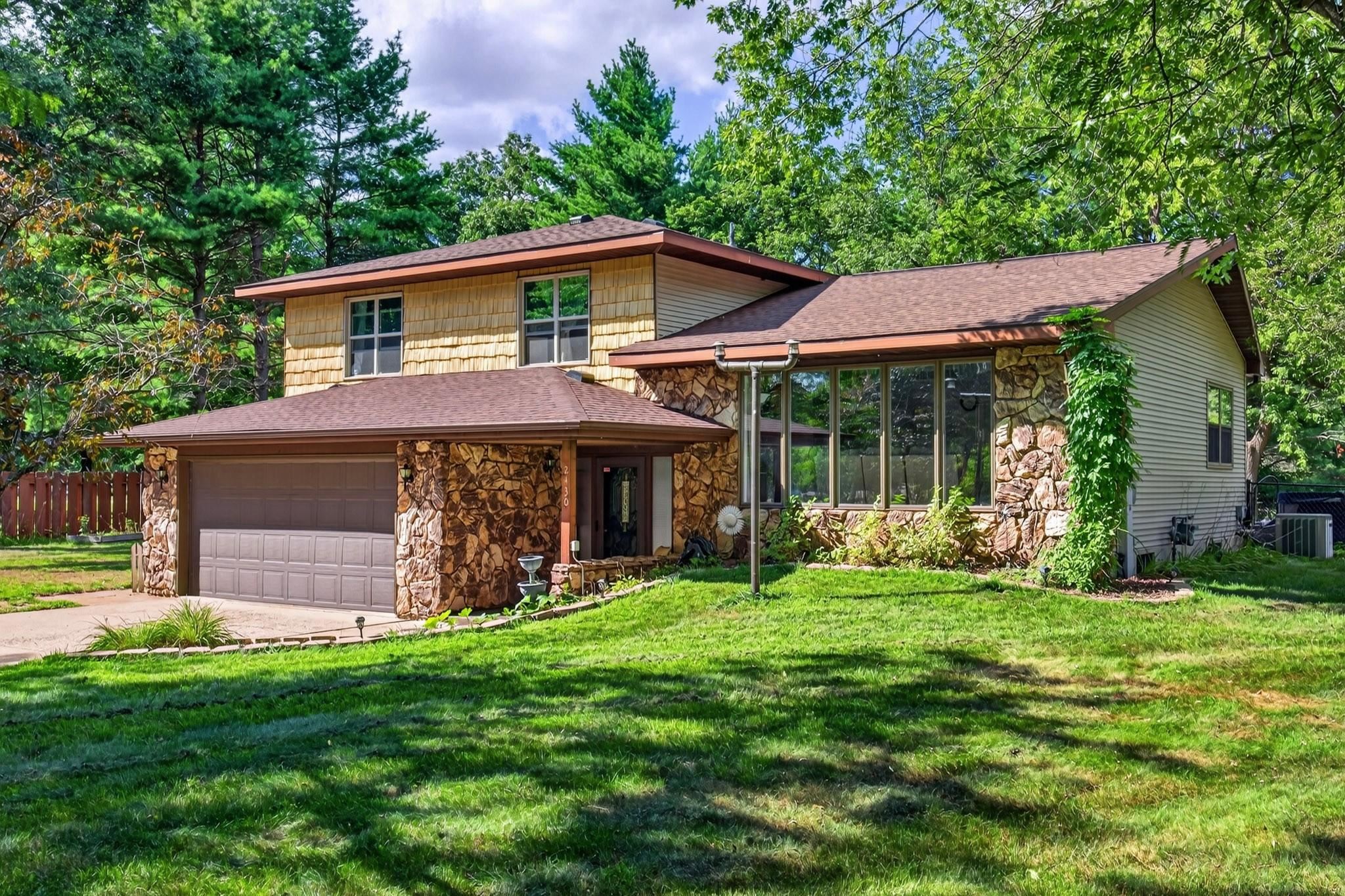 2430 MULBERRY CIRCLE, Wisconsin Rapids, Wisconsin 54494, 3 Bedrooms Bedrooms, ,2 BathroomsBathrooms,Residential,For Sale,2430 MULBERRY CIRCLE,22604005