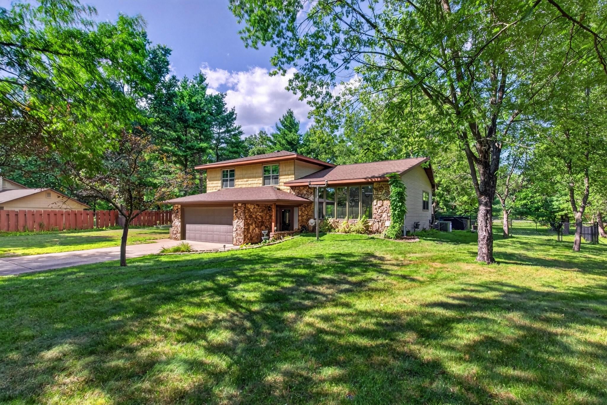 2430 MULBERRY CIRCLE, Wisconsin Rapids, Wisconsin 54494, 3 Bedrooms Bedrooms, ,2 BathroomsBathrooms,Residential,For Sale,2430 MULBERRY CIRCLE,22604005