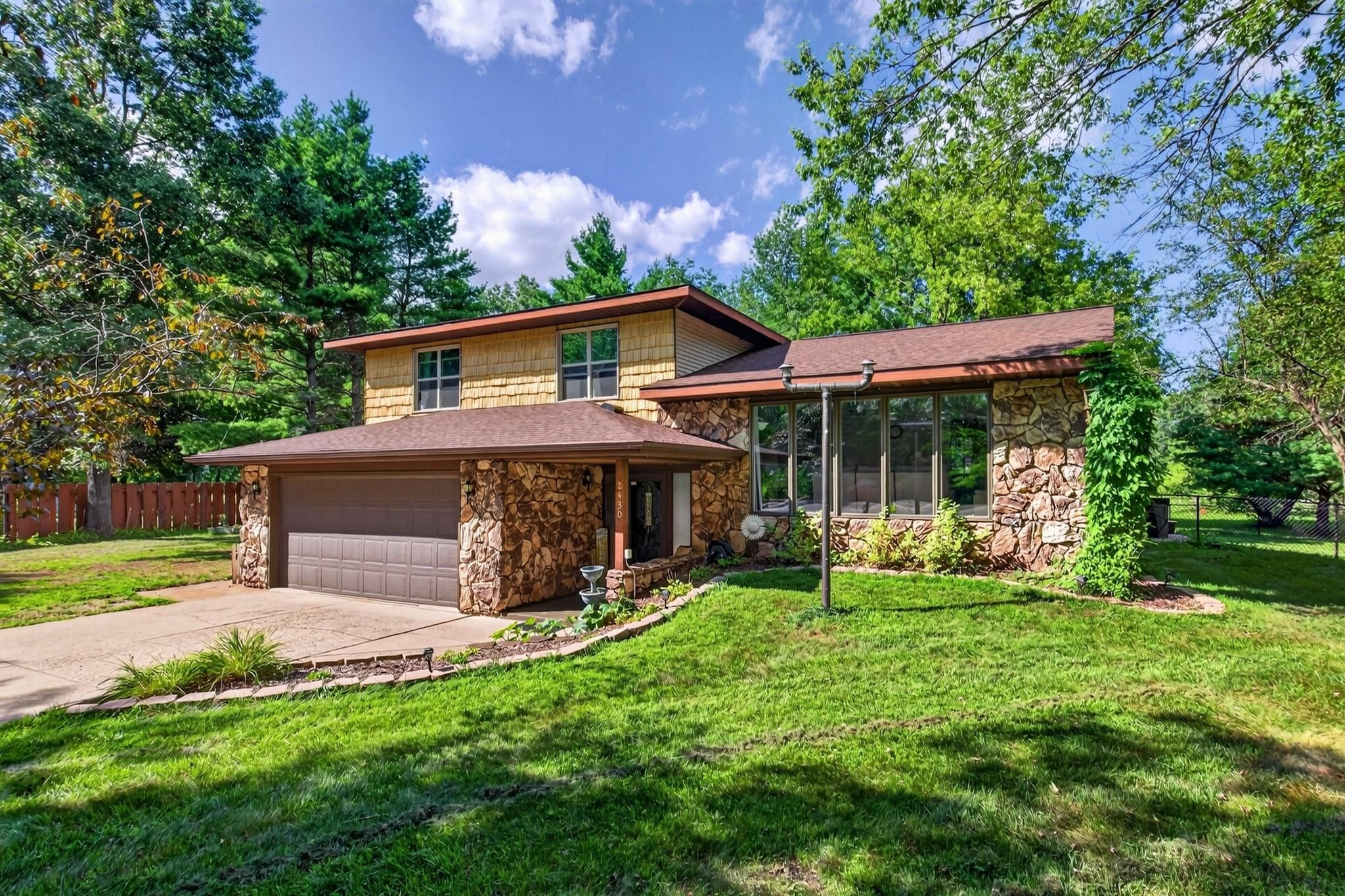 2430 MULBERRY CIRCLE, Wisconsin Rapids, Wisconsin 54494, 3 Bedrooms Bedrooms, ,2 BathroomsBathrooms,Residential,For Sale,2430 MULBERRY CIRCLE,22604005
