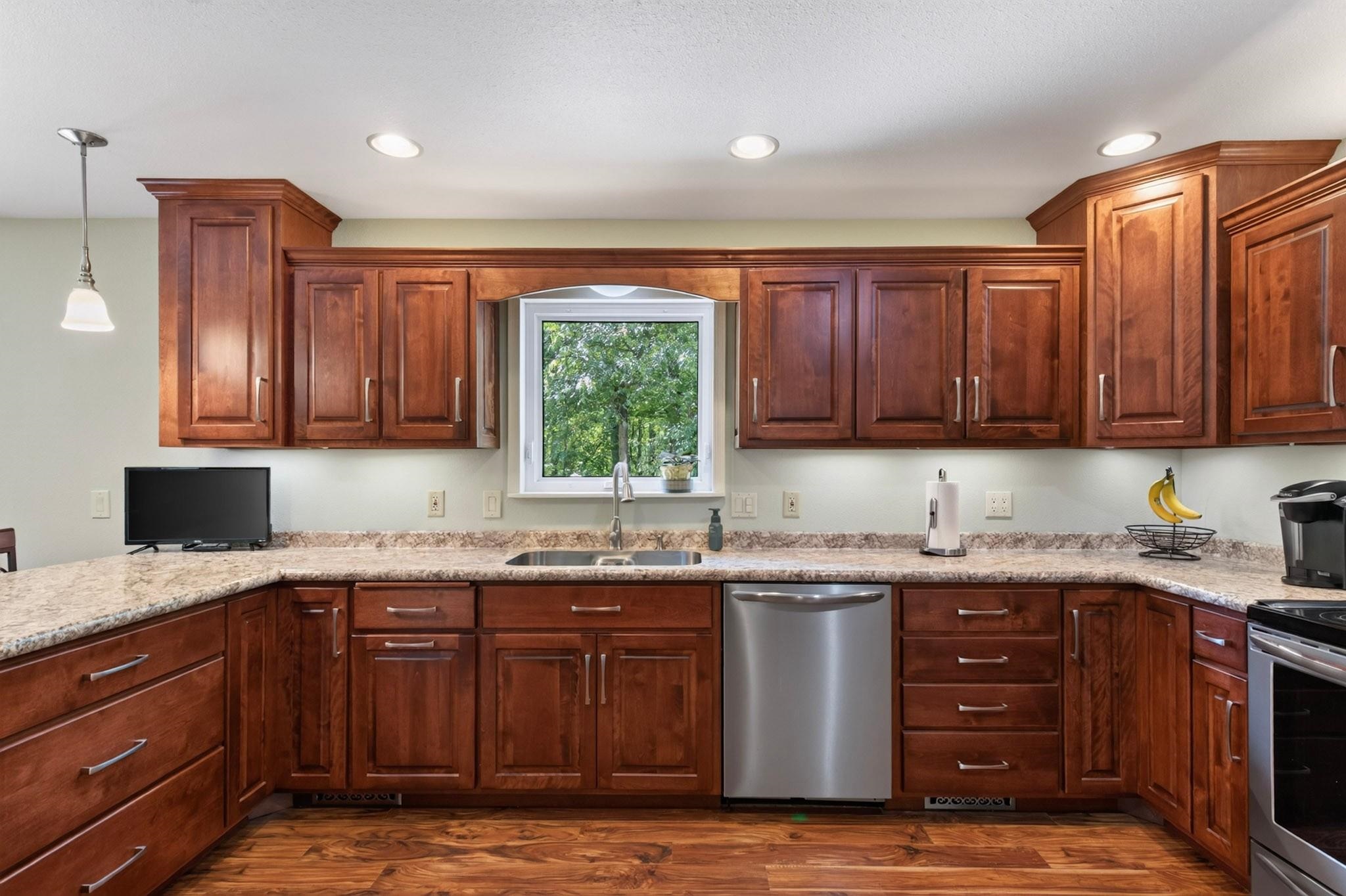 611 JOHNSON PARKWAY, Wisconsin Rapids, Wisconsin 54494, 4 Bedrooms Bedrooms, ,2 BathroomsBathrooms,Residential,For Sale,611 JOHNSON PARKWAY,22604008
