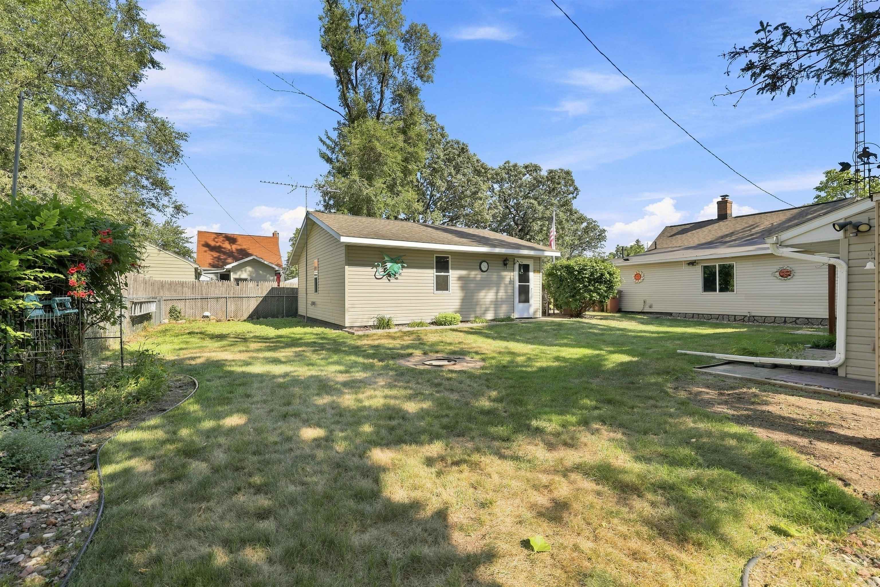 2500 BUSH STREET, Stevens Point, Wisconsin 54481, 2 Bedrooms Bedrooms, ,1 BathroomBathrooms,Residential,For Sale,2500 BUSH STREET,22604011