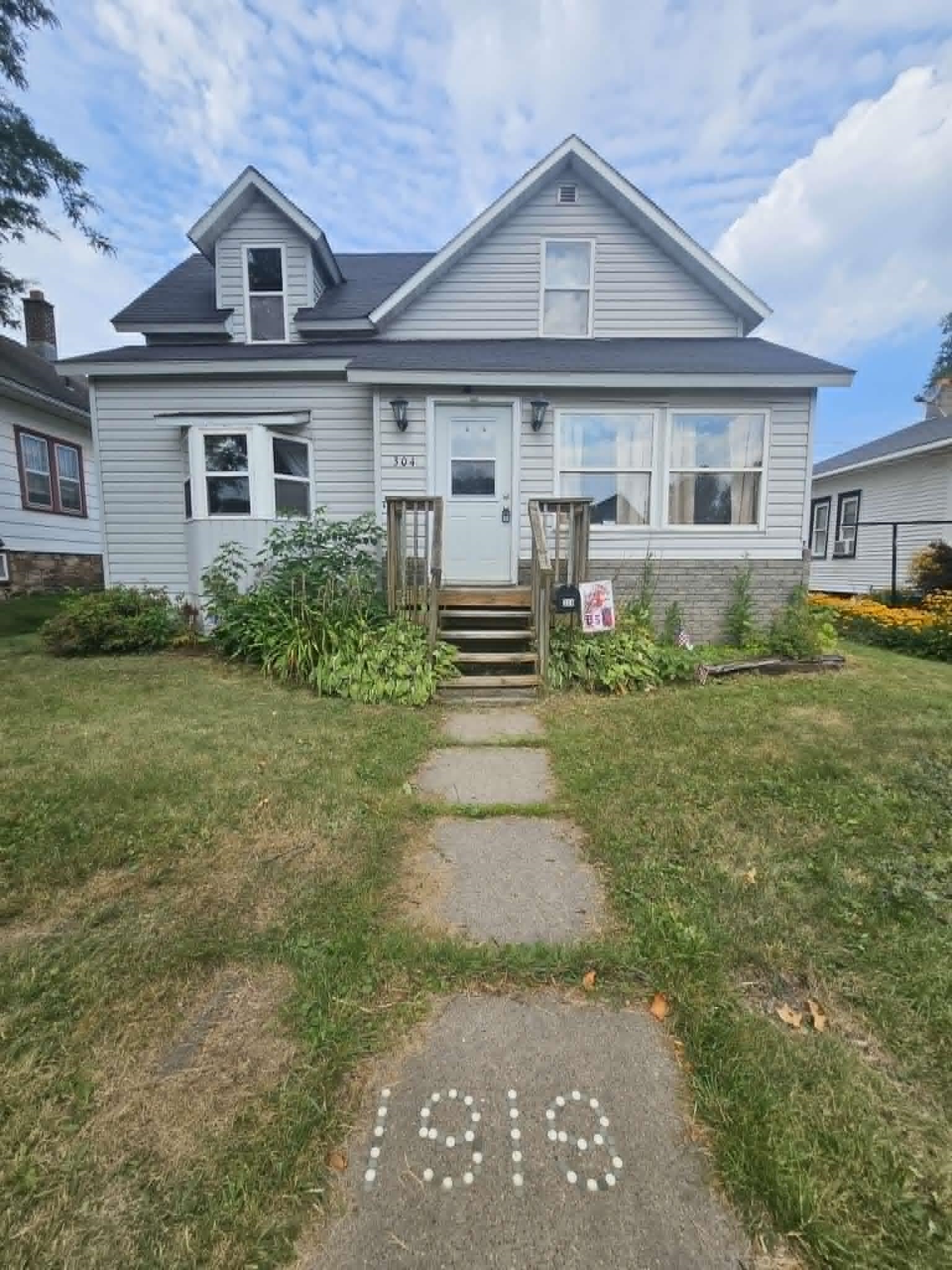 304 N MAPLE AVENUE, Marshfield, Wisconsin 54449, 3 Bedrooms Bedrooms, ,1 BathroomBathrooms,Residential,For Sale,304 N MAPLE AVENUE,22604015