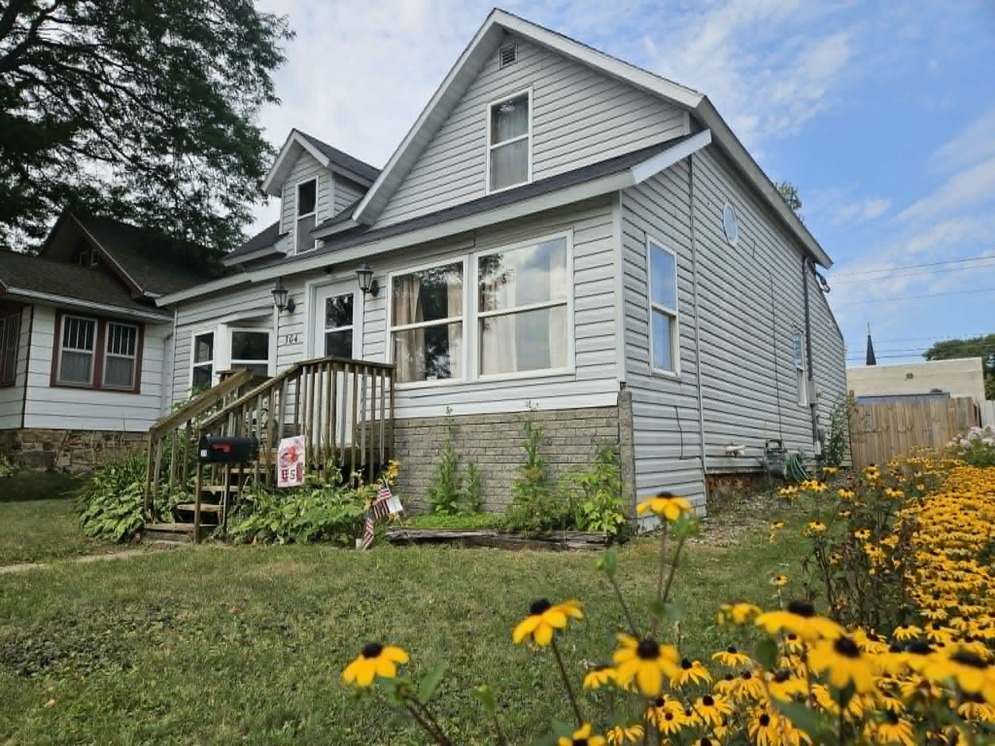 304 N MAPLE AVENUE, Marshfield, Wisconsin 54449, 3 Bedrooms Bedrooms, ,1 BathroomBathrooms,Residential,For Sale,304 N MAPLE AVENUE,22604015