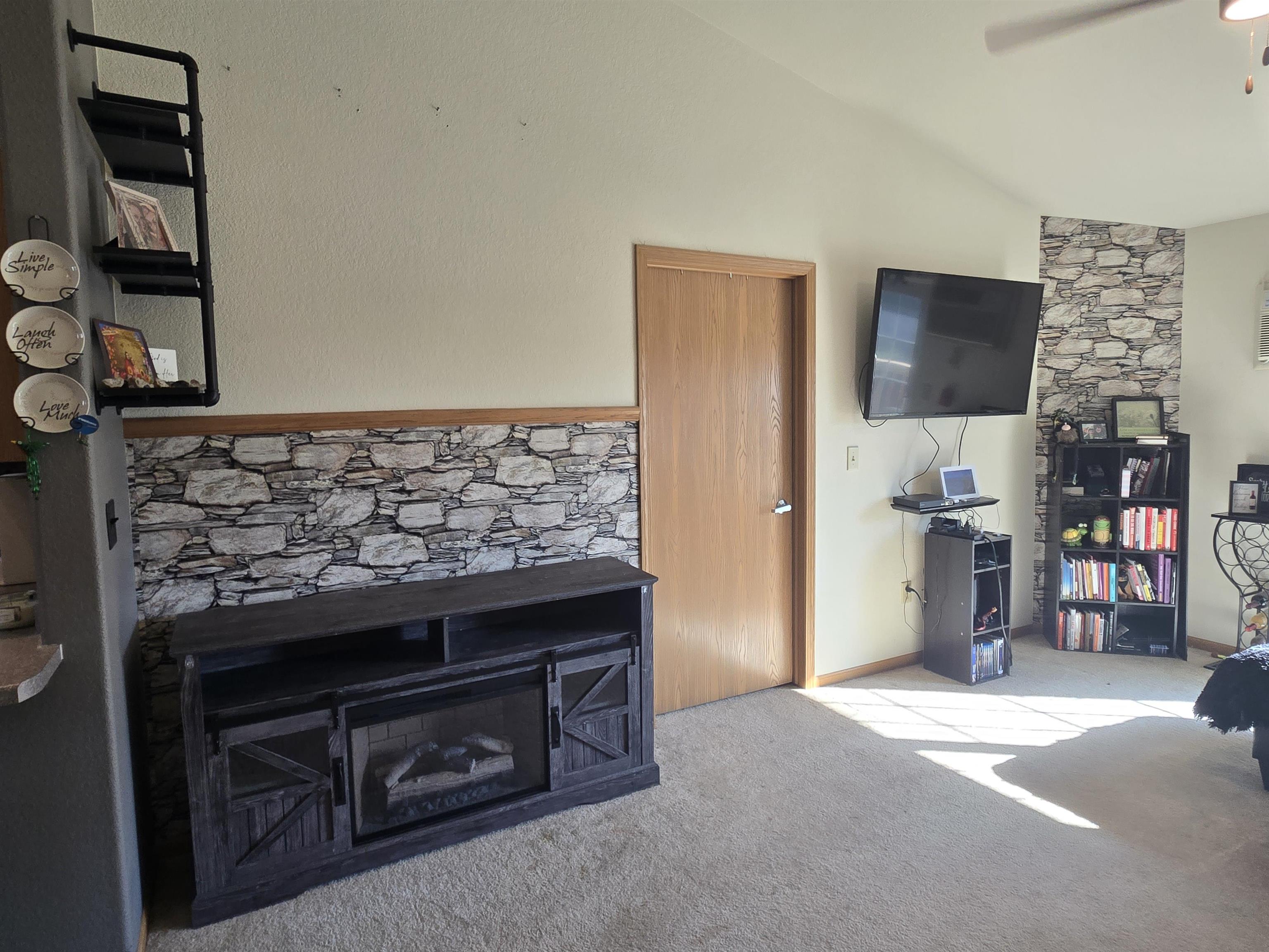 7395 WHITESPIRE ROAD, Schofield, Wisconsin 54476, 2 Bedrooms Bedrooms, ,2 BathroomsBathrooms,Residential,For Sale,7395 WHITESPIRE ROAD,22604018