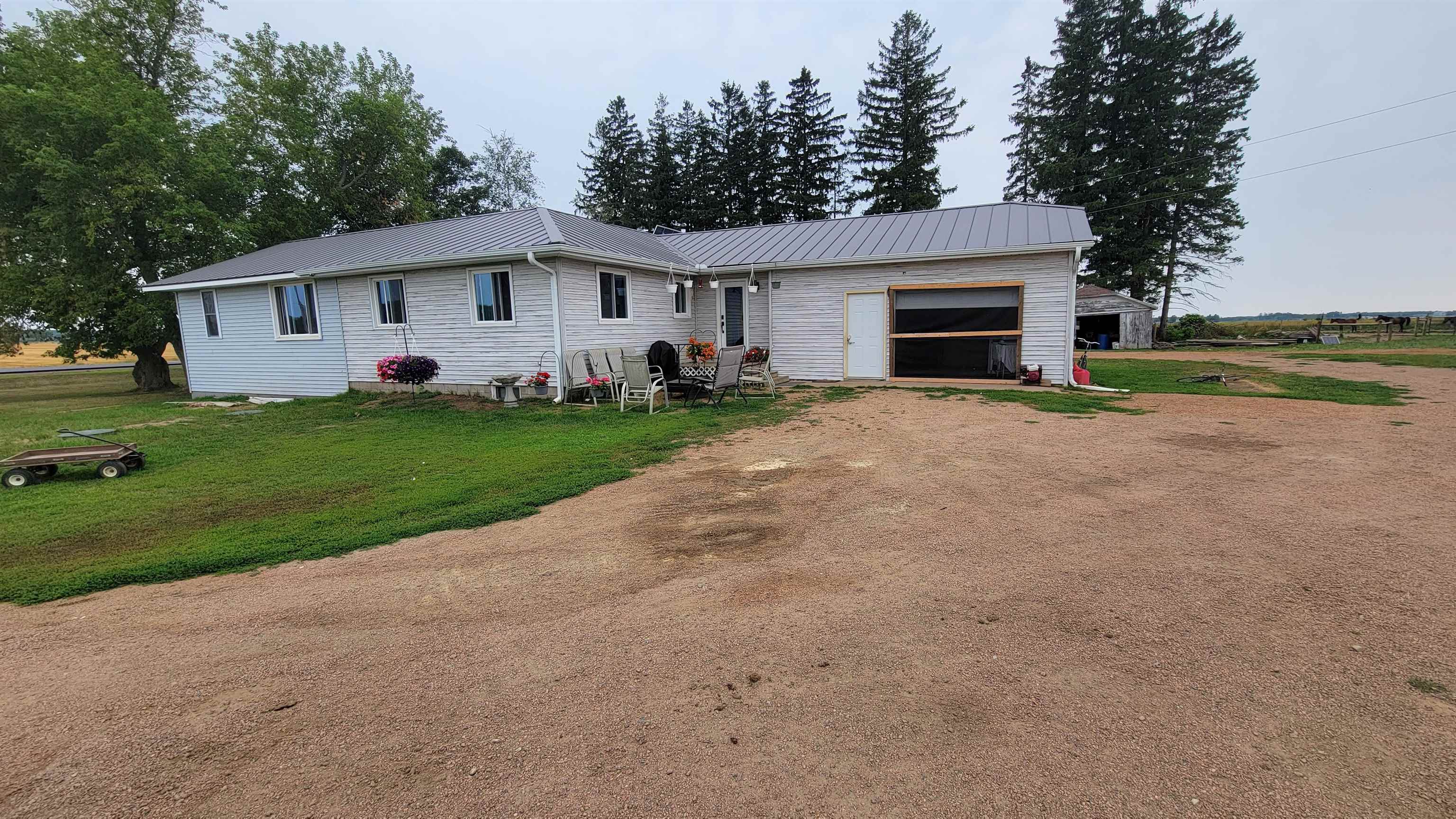 W8960 CTH F, Antigo, Wisconsin 54409, 5 Bedrooms Bedrooms, ,2 BathroomsBathrooms,Residential,For Sale,W8960 CTH F,22604019