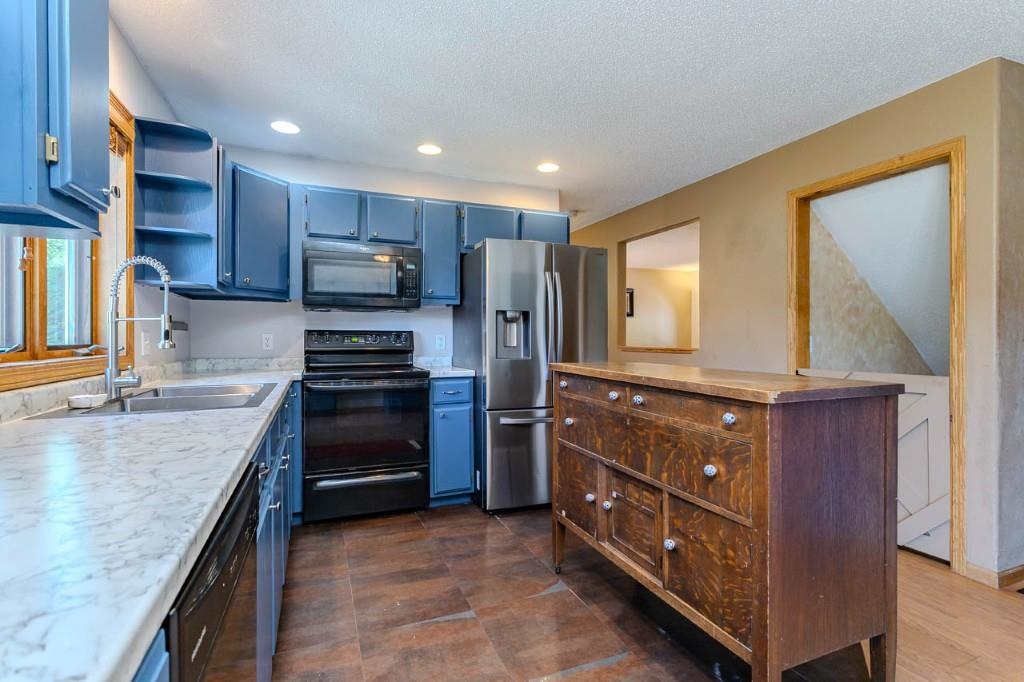 505 PARKWOOD COURT, Mosinee, Wisconsin 54455, 3 Bedrooms Bedrooms, ,2 BathroomsBathrooms,Residential,For Sale,505 PARKWOOD COURT,22604030