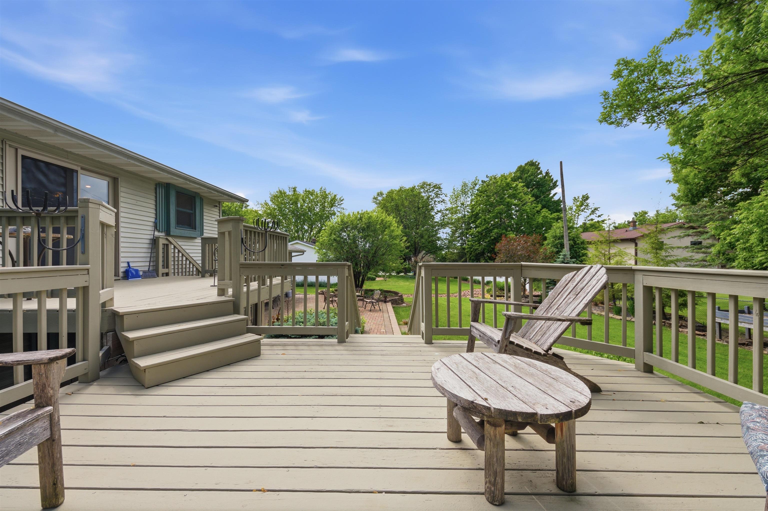 1019 W UPHAM STREET, Marshfield, Wisconsin 54449, 4 Bedrooms Bedrooms, ,2 BathroomsBathrooms,Residential,For Sale,1019 W UPHAM STREET,22604033